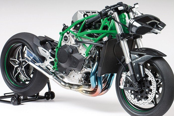 EAN 4950344141319 - Tamiya Kawasaki Ninja H2R Maqueta de motocicleta Kit de montaje 1:12 imagen 7