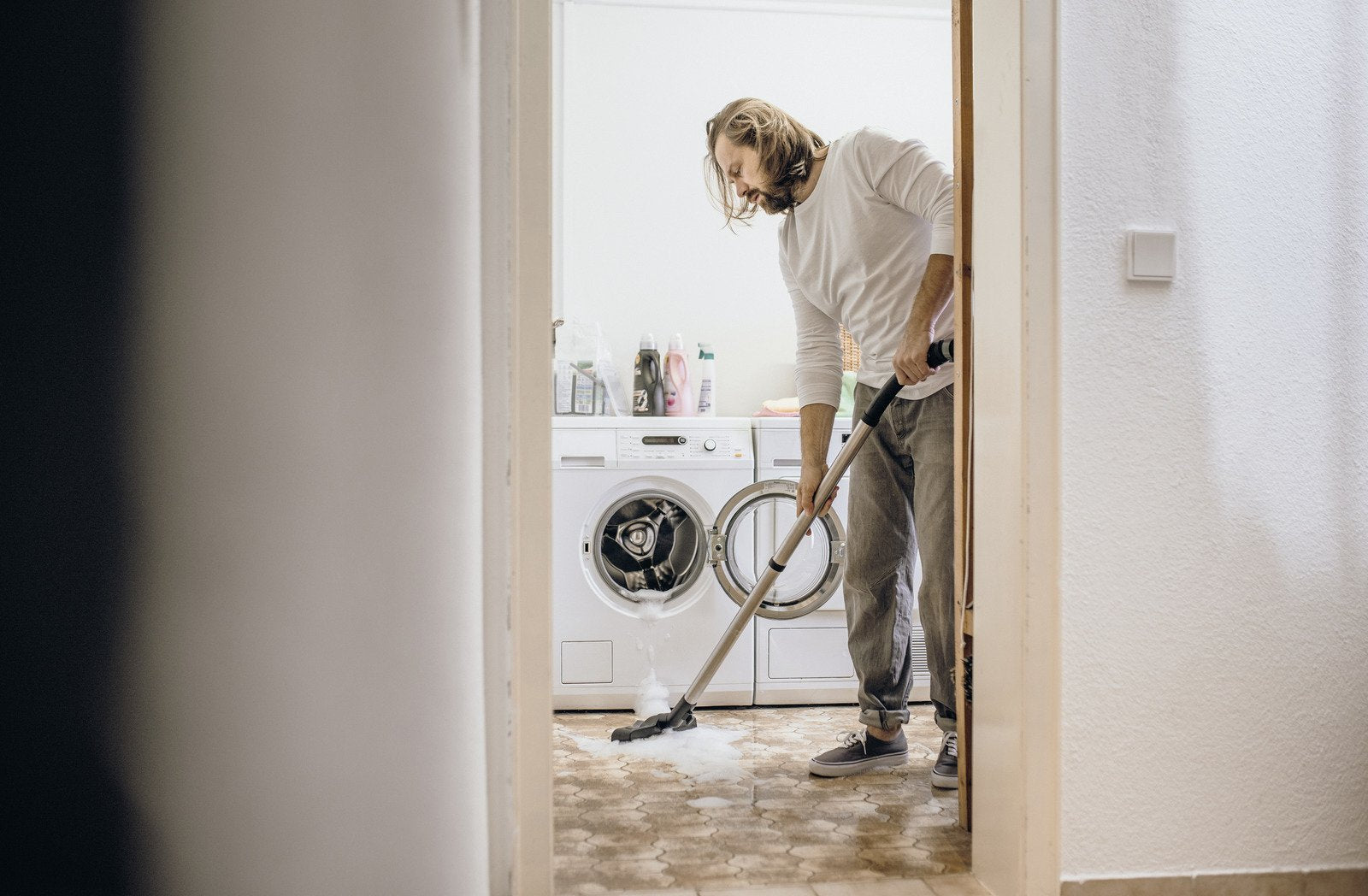 EAN 4054278663517 - Kärcher WD 6 P S V-30/6/22/T Negro, Acero inoxidable, Amarillo 30 L 1300 W imagen 4