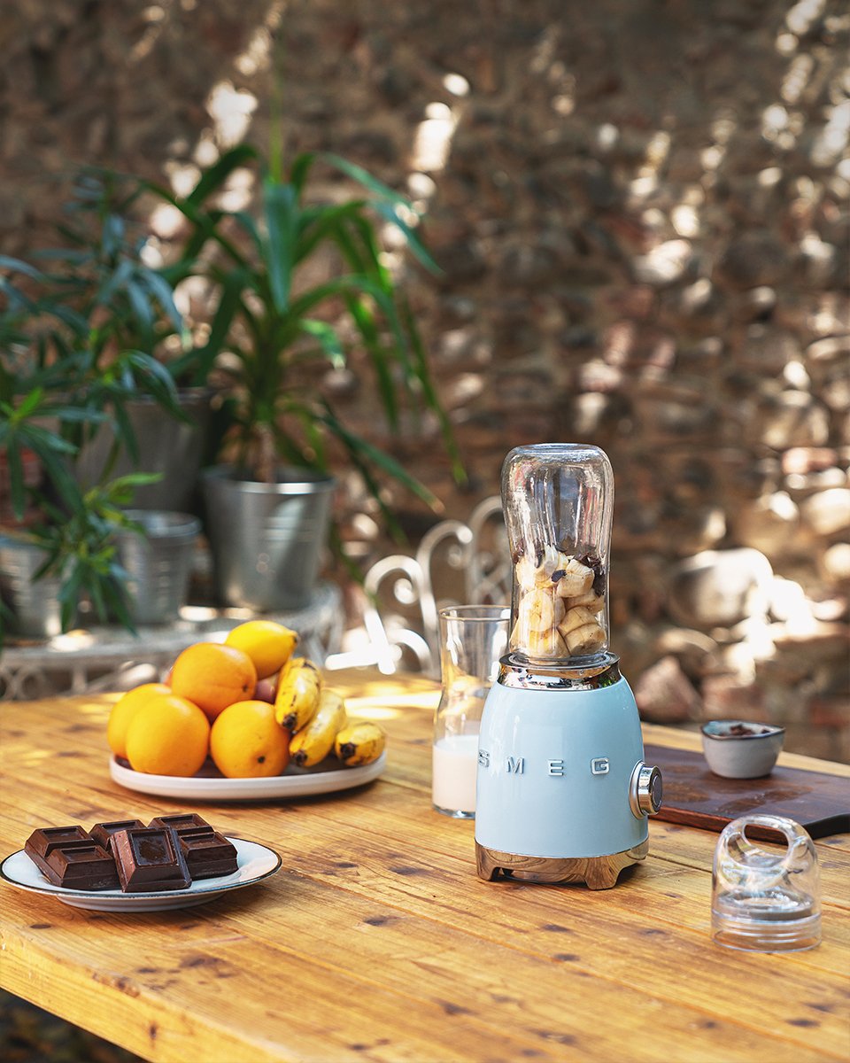EAN 8017709313067 - Smeg PBF01PBEU licuadora 0,6 L Batidora de vaso 300 W Azul imagen 8