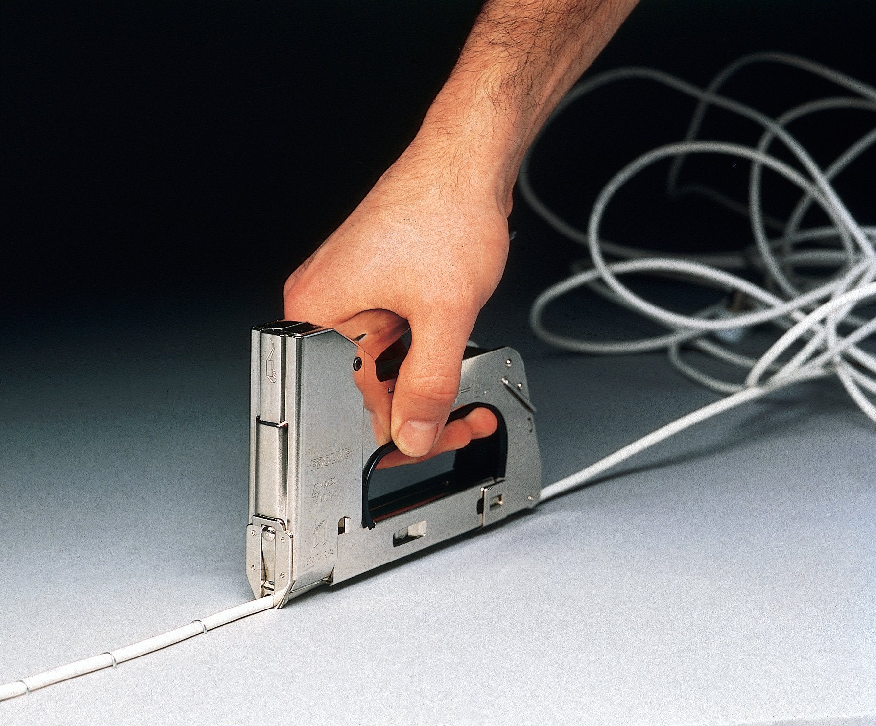 Grapadora Para Cable R36