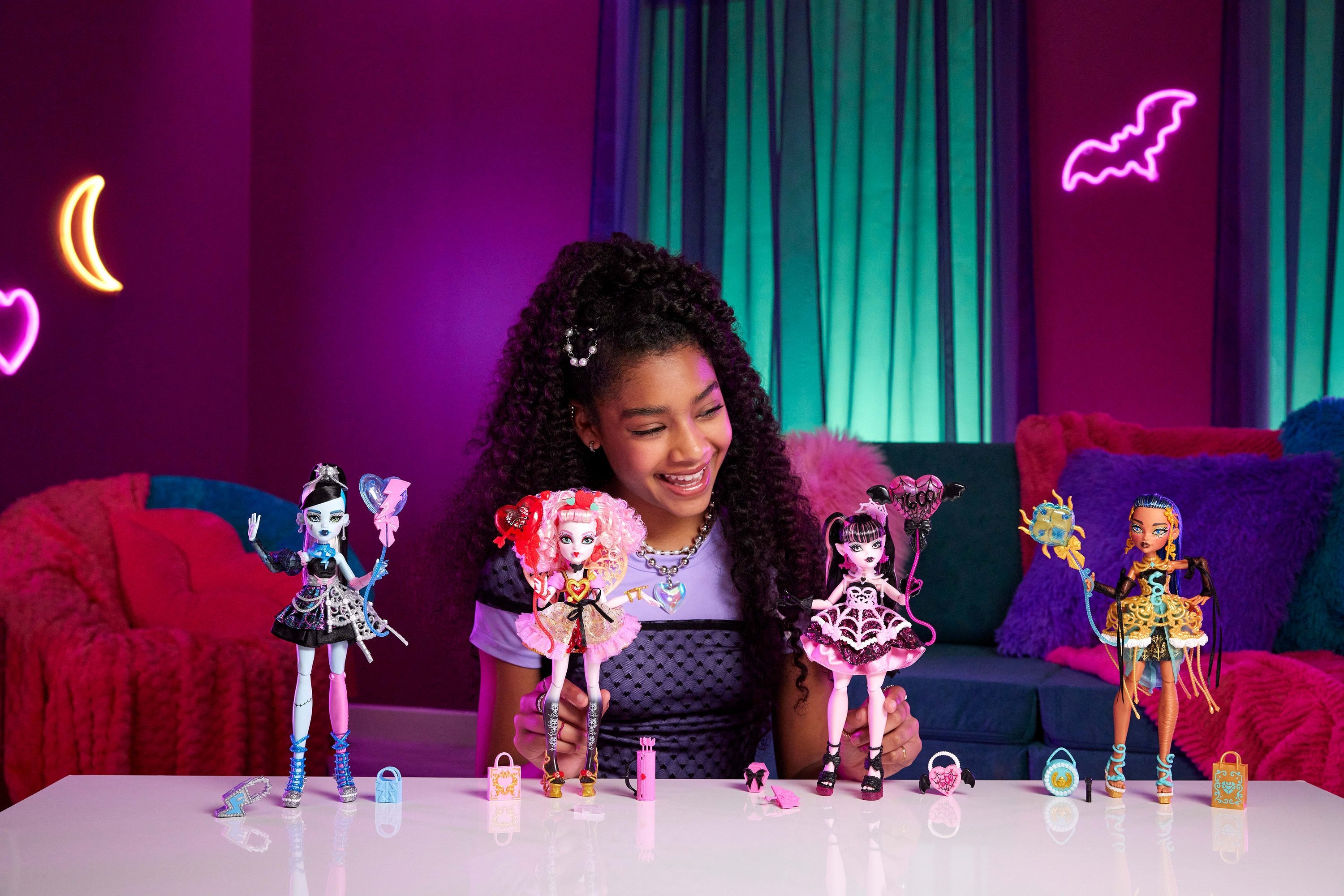 EAN 0194735259861 - Monster High JBG75 muñeca imagen 2