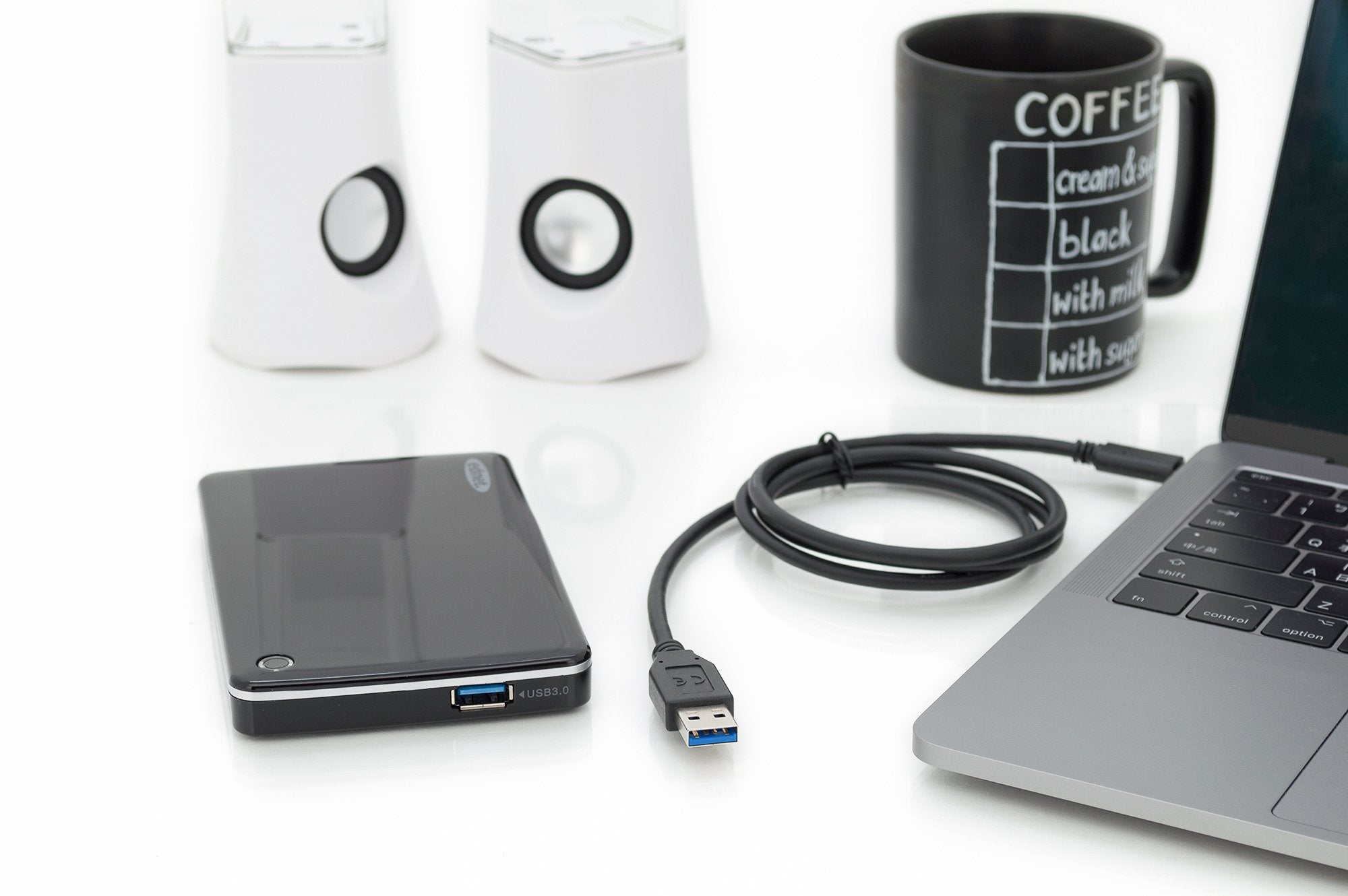 EAN 4016032438298 - Digitus AK-300146-010-S cable USB USB 2.0 1 m USB C USB A Negro imagen 3