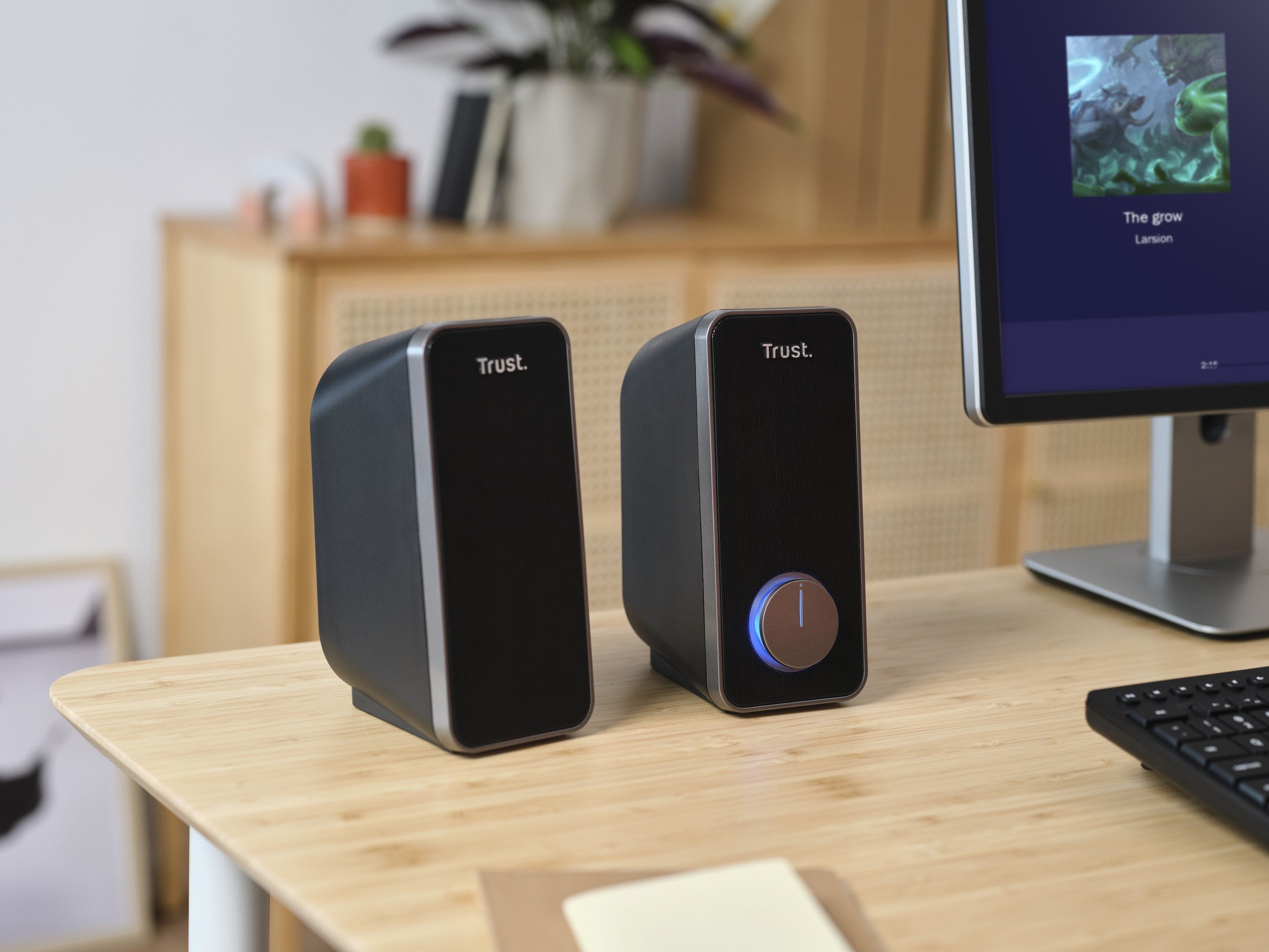 Trust Altavoces 2.0 Arys 14w Rms Control De Volumen Conexion Auriculares Entrada De Linea Alimentacion Usb Color Negro