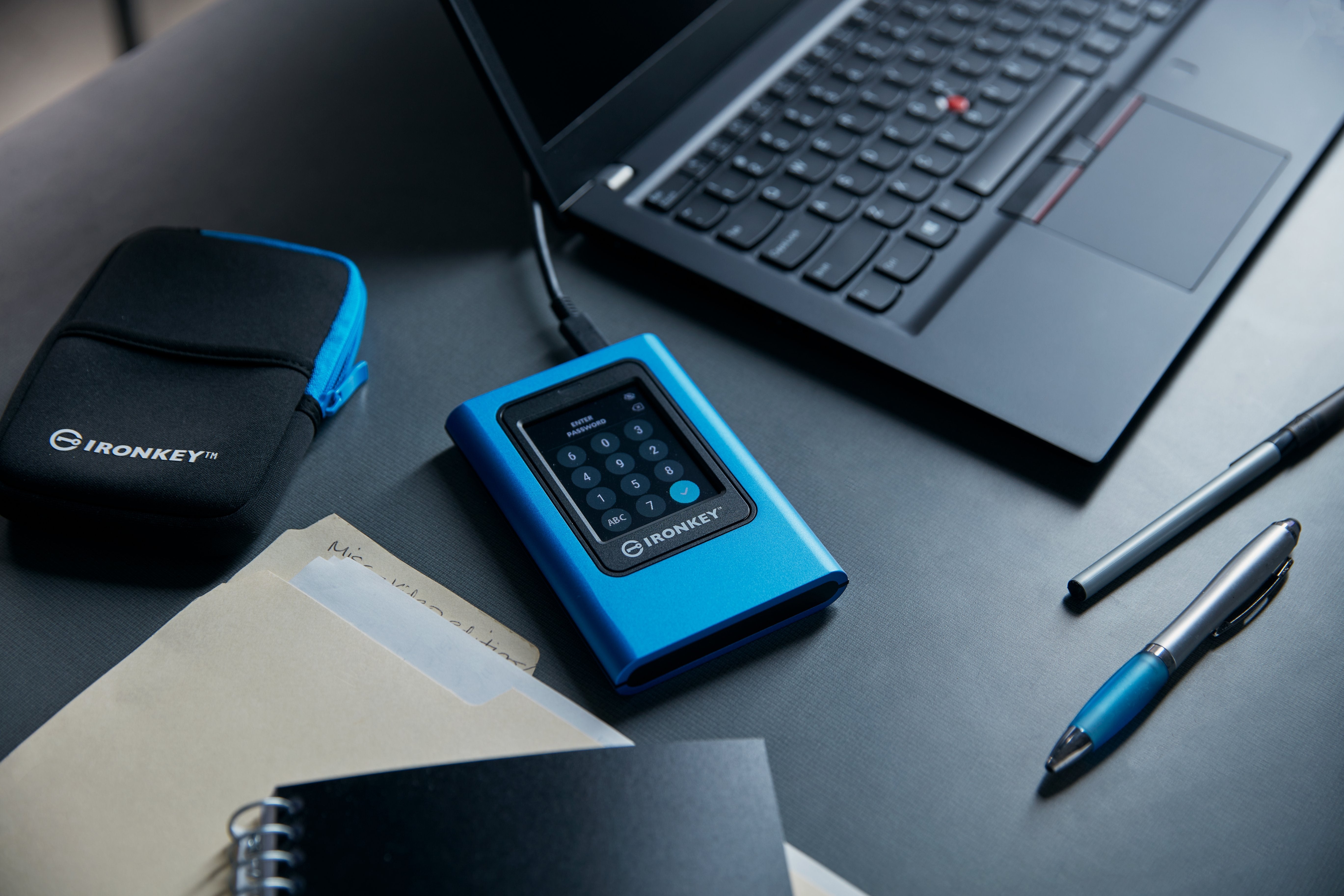 EAN 0740617328431 - Kingston Technology IronKey Vault Privacy 80 USB Tipo C 3.2 Gen 1 (3.1 Gen 1) Azul imagen 8