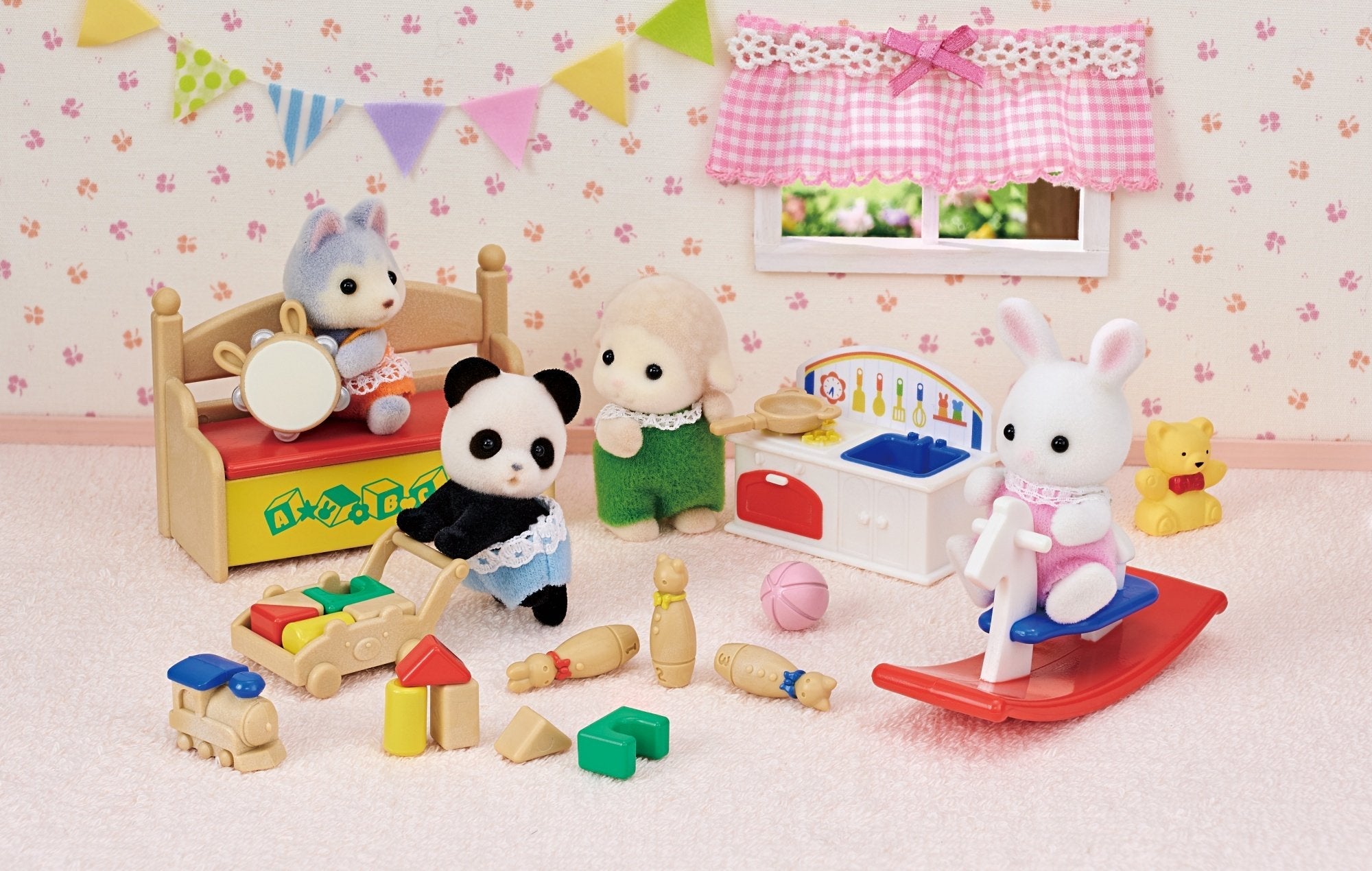 Epoch Sylvanian Families - Baby Kindergarten Juguete Con Figuren 5709