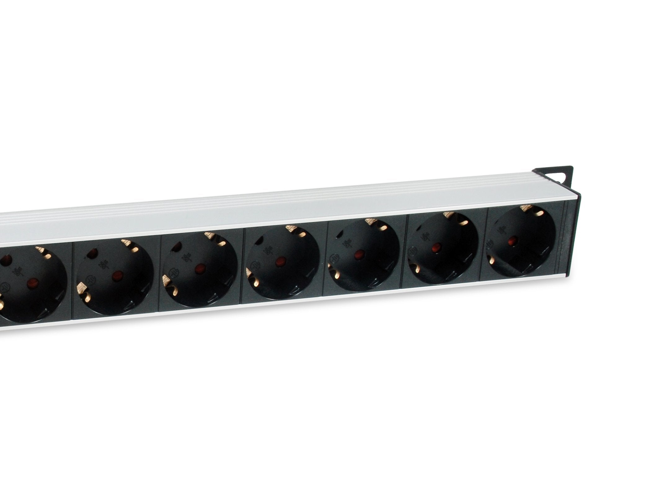 EAN 4015867238813 - Equip 333308 unidad de distribución de energía (PDU) 8 salidas AC 1U Negro, Plata imagen 3