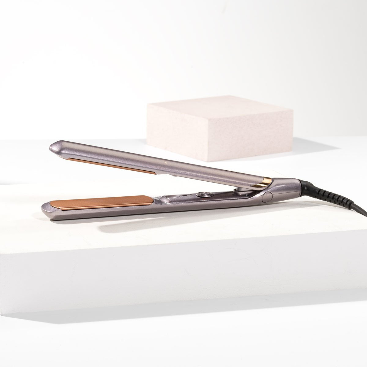 EAN 3030050173291 - BaByliss Elegance 235 Plancha de pelo Caliente Gris 3 m imagen 2