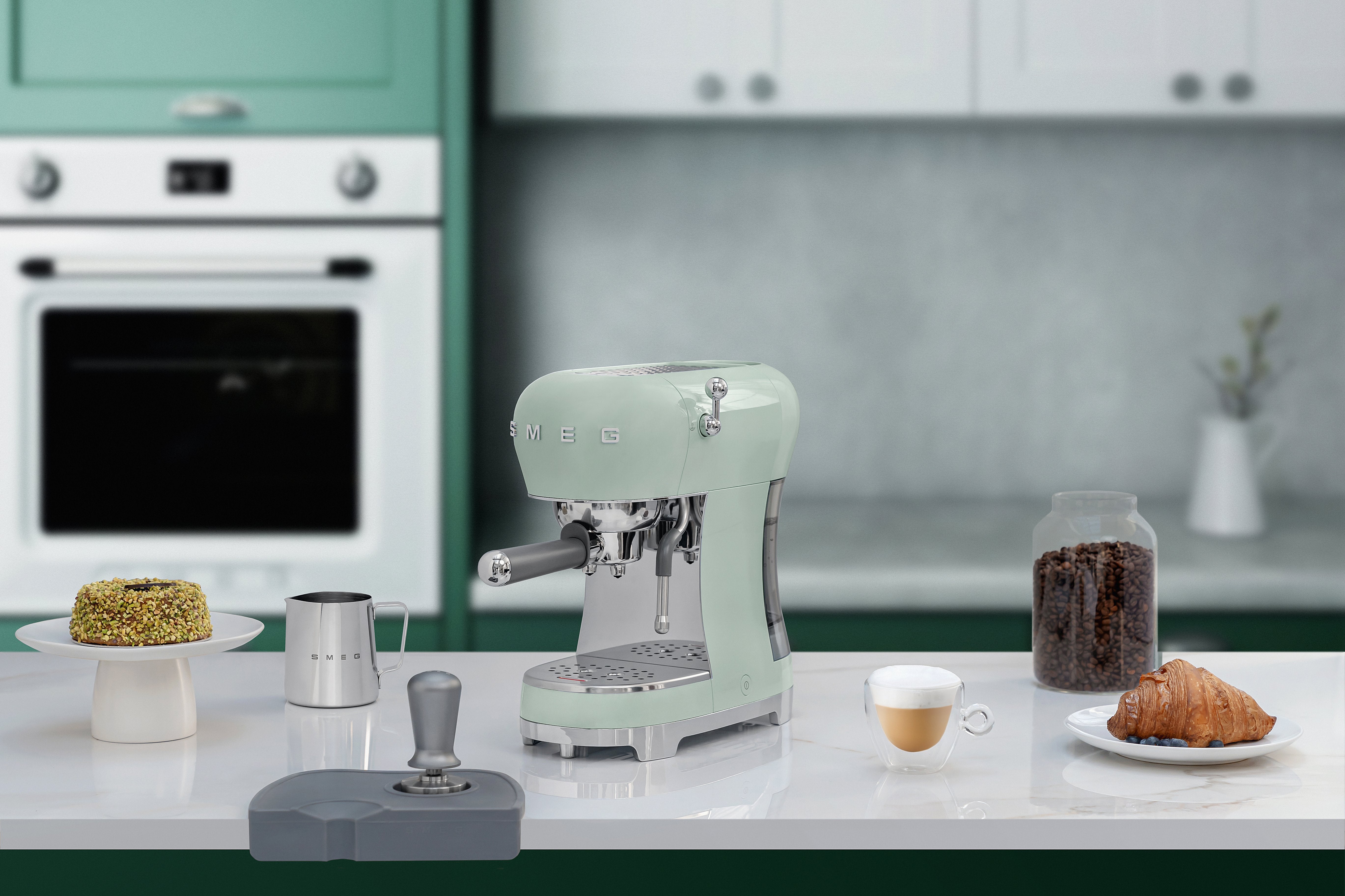 EAN 8017709324780 - Smeg ECF02PGEU cafetera eléctrica Manual Máquina espresso 1,1 L imagen 9