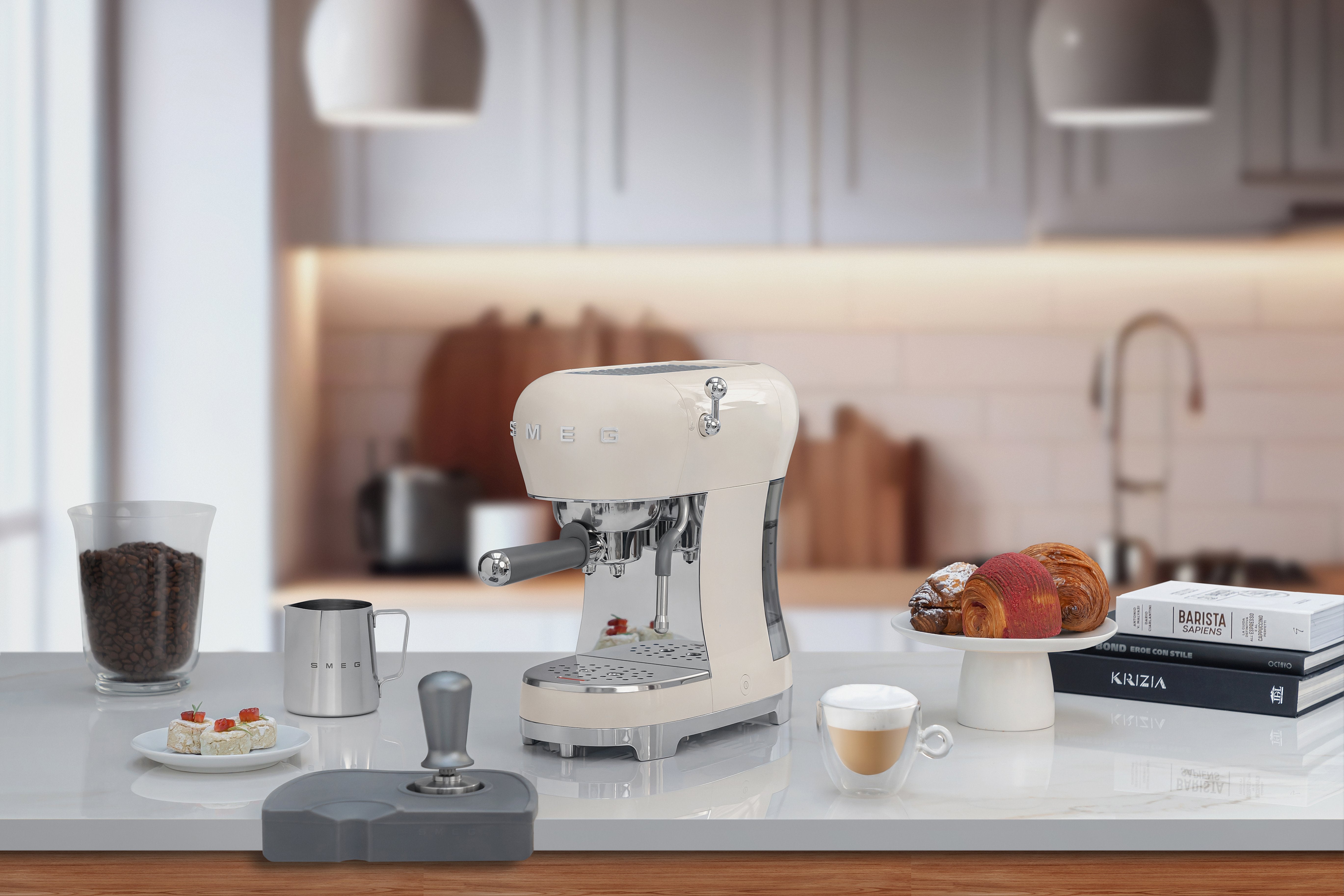 EAN 8017709324827 - Smeg ECF02CREU cafetera eléctrica Manual Máquina espresso 1,1 L imagen 9