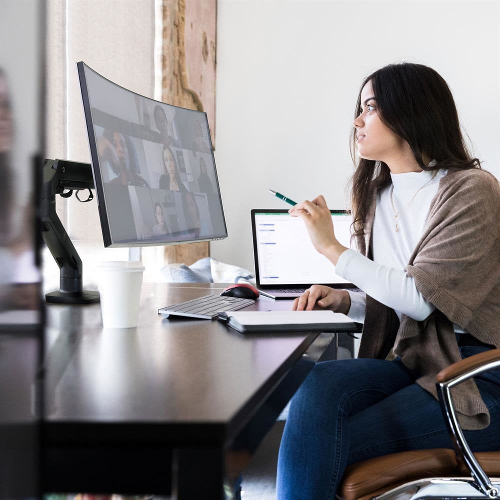 EAN 0698833084474 - Ergotron HX Series 45-475-224 soporte para monitor 124,5 cm (49") Escritorio Negro imagen 5