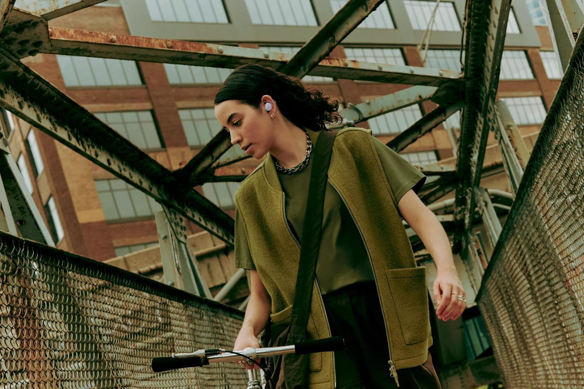 EAN 0017817853200 - Bose 888507-0300 auricular y casco Auriculares Inalámbrico Dentro de oído Bluetooth Lila imagen 11