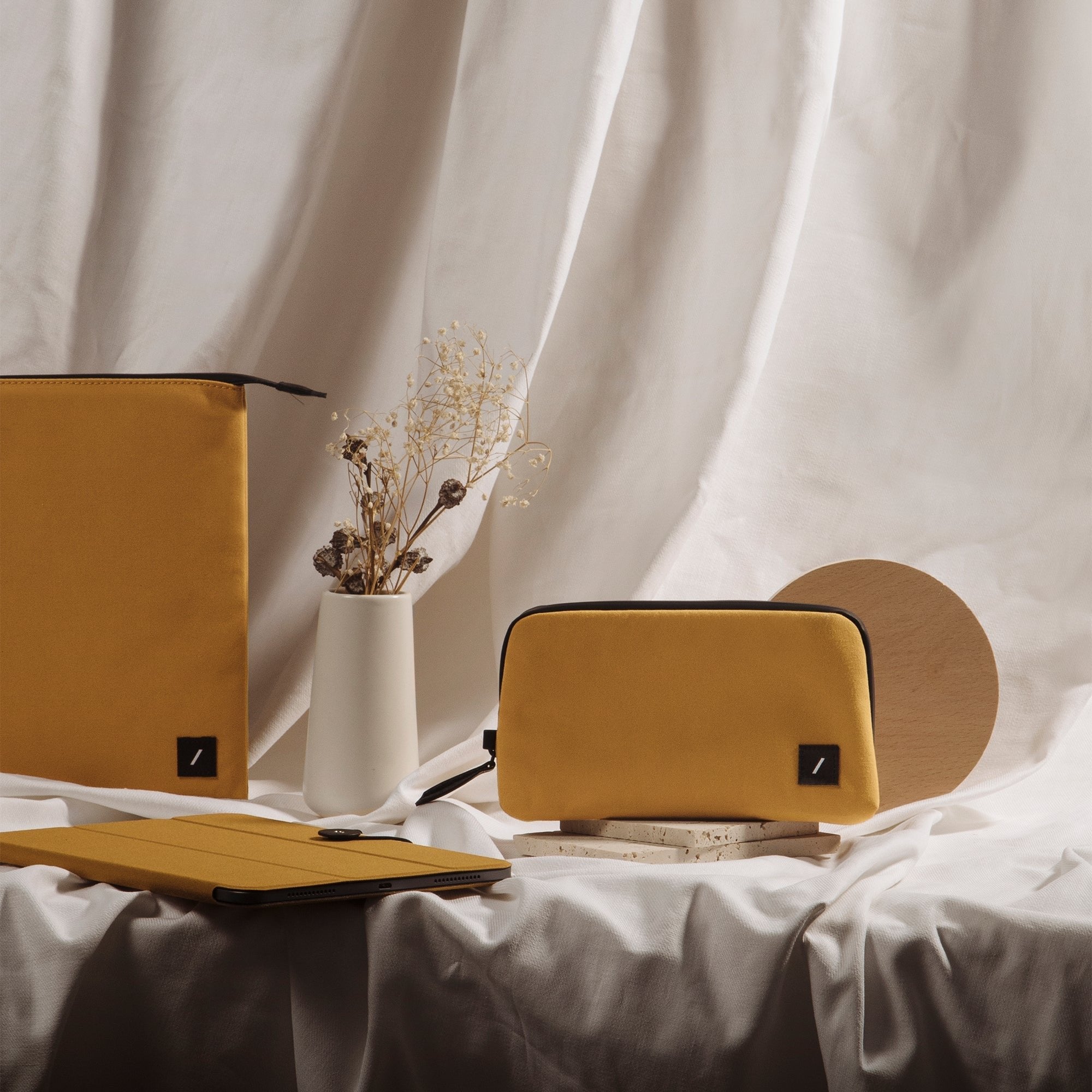 Stow Lite Sleeve For Macbook 16" Kraft