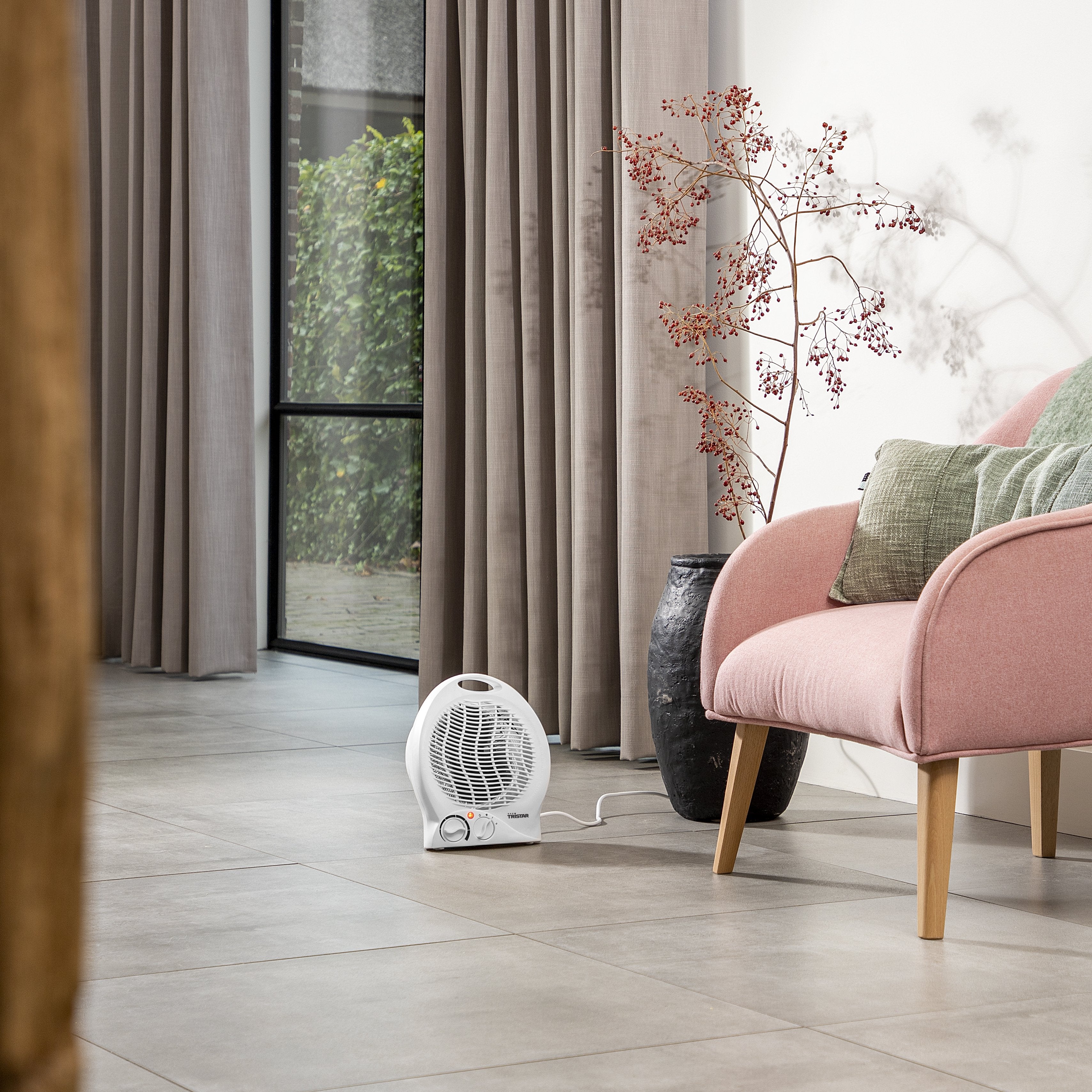 EAN 8713016050397 - Tristar KA-5039 calefactor eléctrico Interior Blanco 2000 W Ventilador eléctrico imagen 19