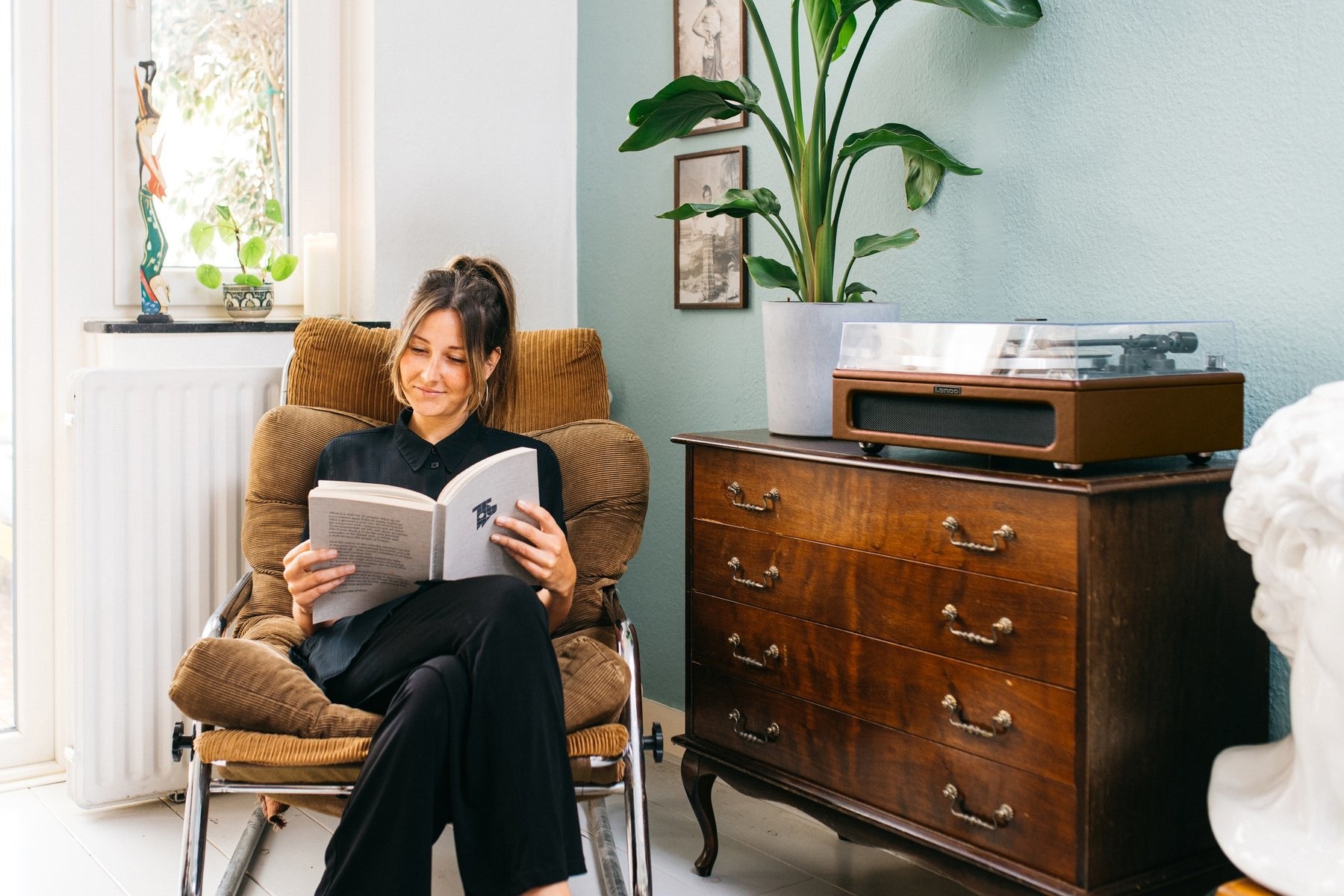 EAN 8711902069638 - Lenco LS-430BN tocadisco Tocadiscos de tracción por correa Marrón Manual imagen 21