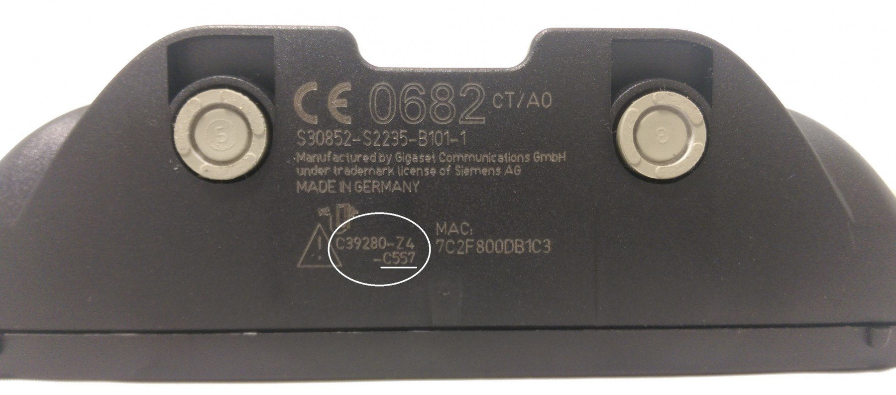 EAN 4250366832319 - Gigaset C39280-Z4-C557 cargador de dispositivo móvil Teléfono Negro Corriente alterna Interior imagen 2