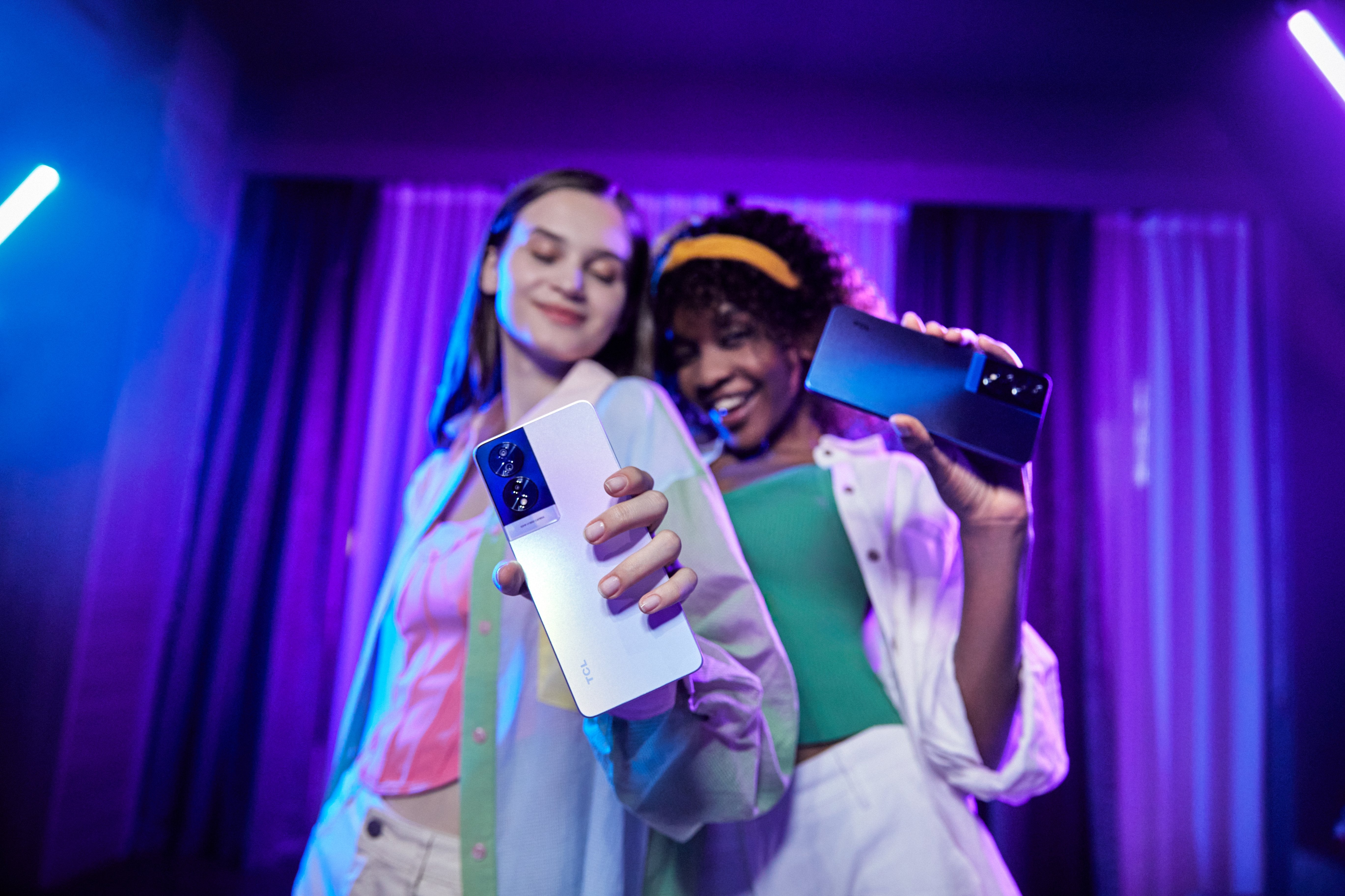 EAN 4894461975283 - TCL 40 NXTPAPER 17,2 cm (6.78") SIM doble Android 13 4G USB Tipo C 8 GB 256 GB 5010 mAh Perlado imagen 25