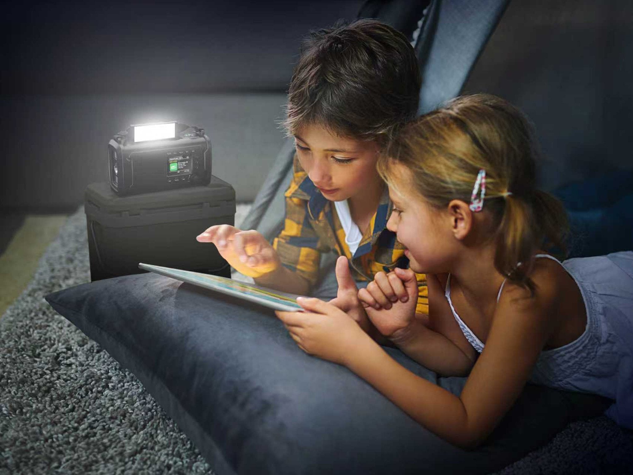 Survivor Dab Radio All-In-1 20000