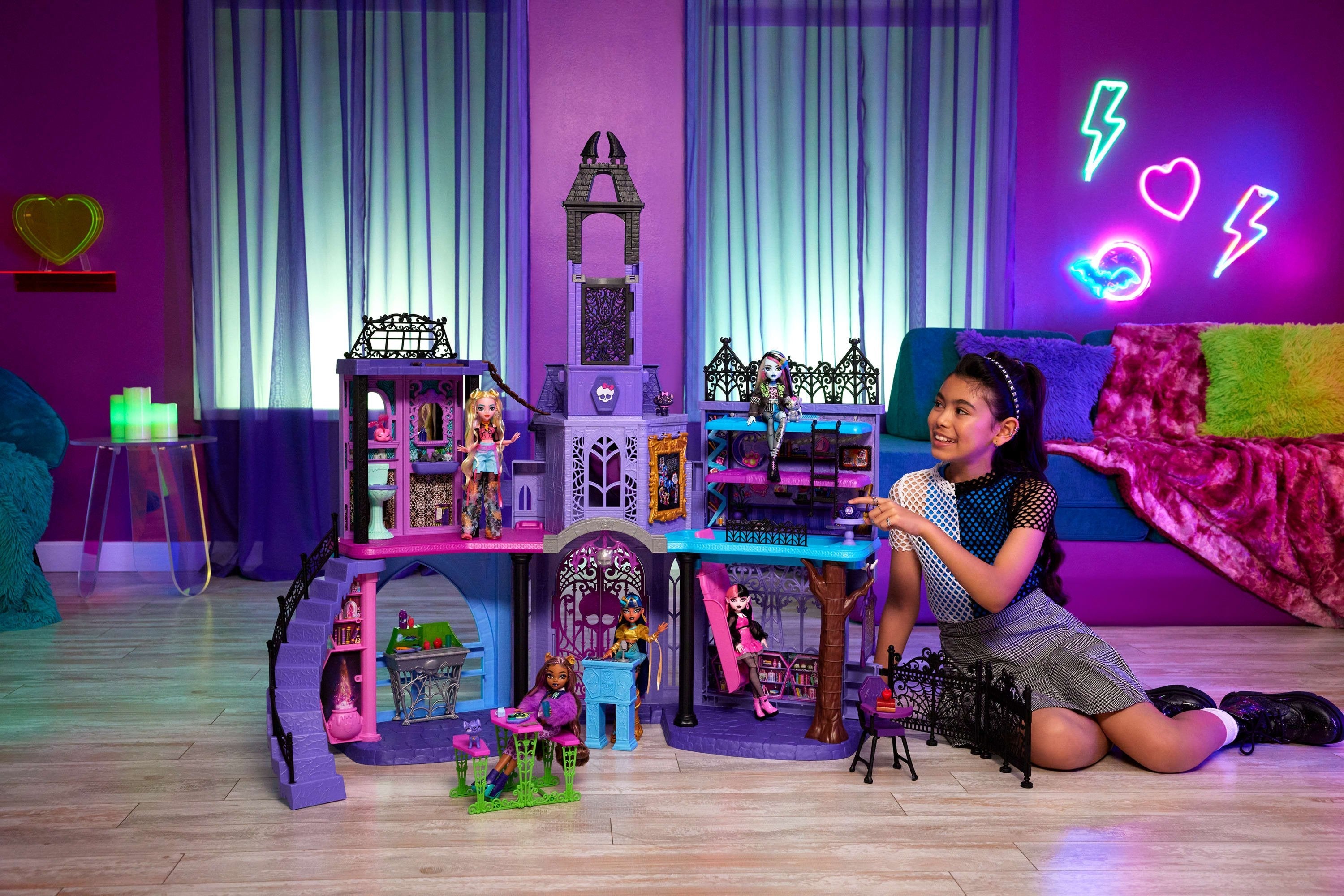 Casa De Muñecas Mattel Monster High Secundaria Embrujada Hlp88