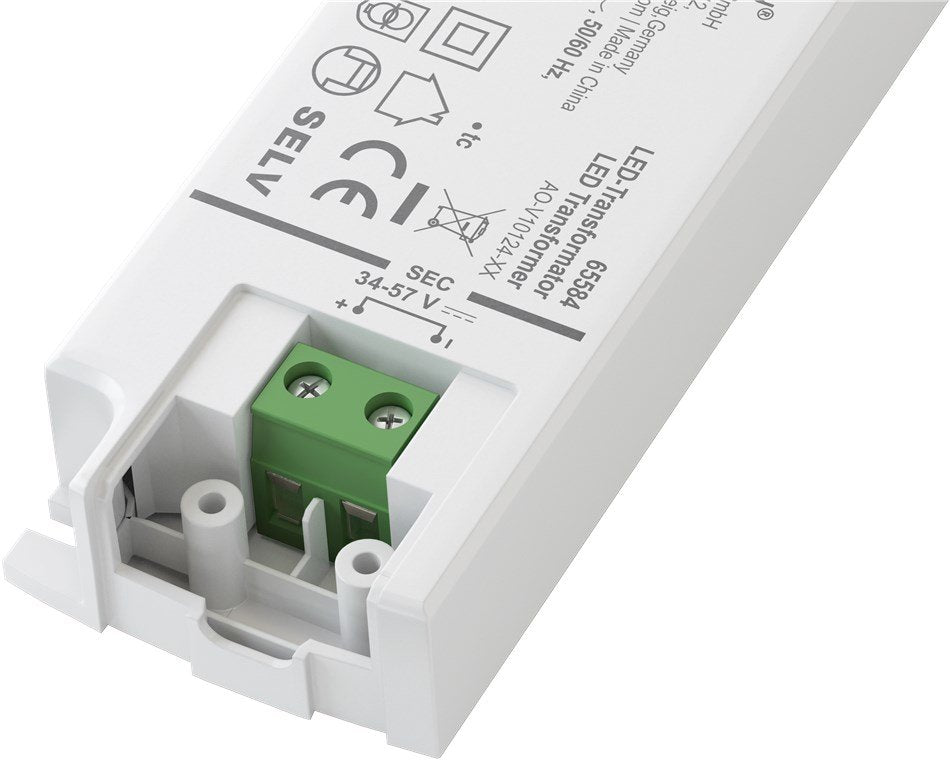 EAN 4040849655845 - Goobay 65584 transformador de corriente Blanco, Verde 0,35 A imagen 5