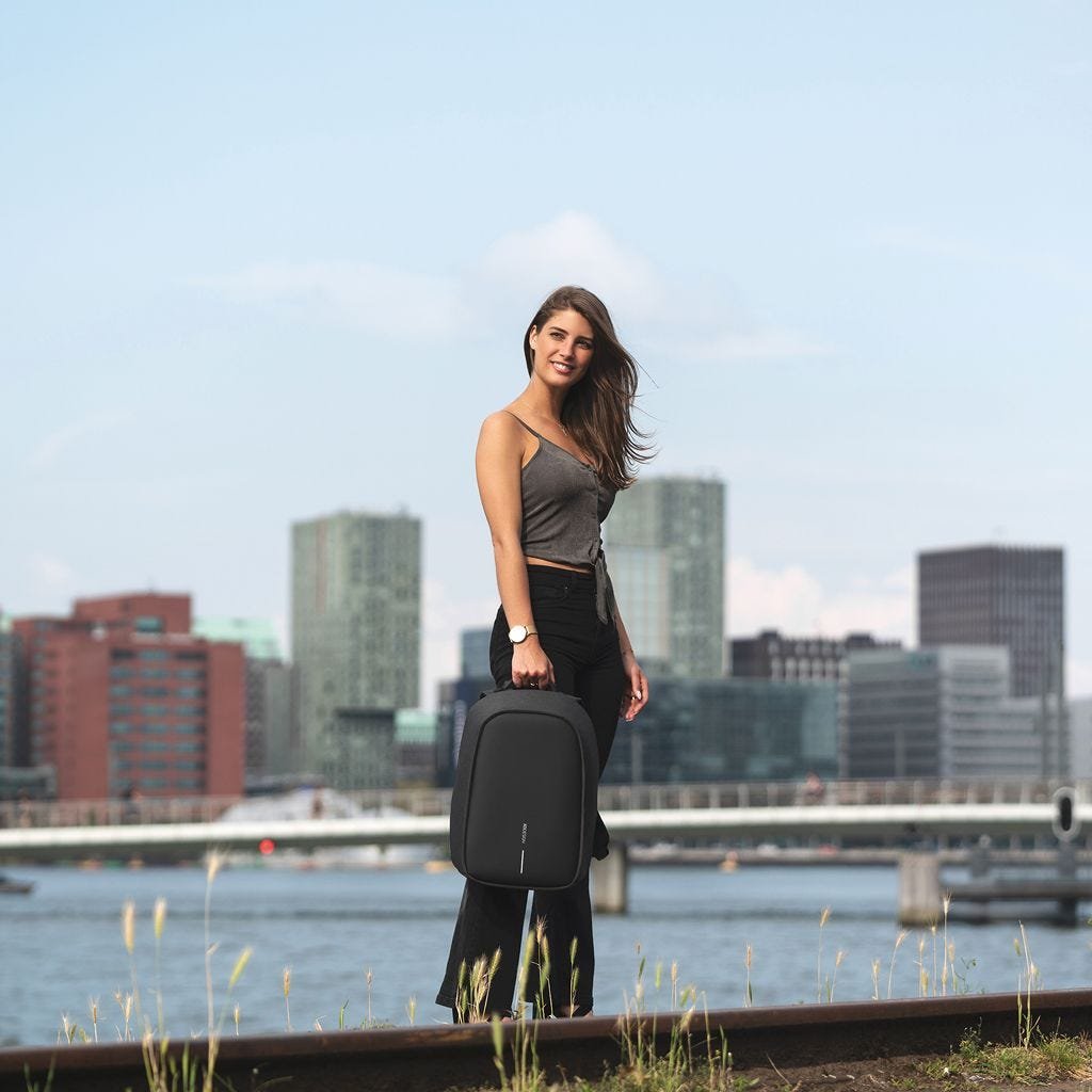 EAN 8714612115473 - XD-Design Bobby Hero Small mochila Antracita, Negro Espuma, Tereftalato de polietileno (PET) imagen 8