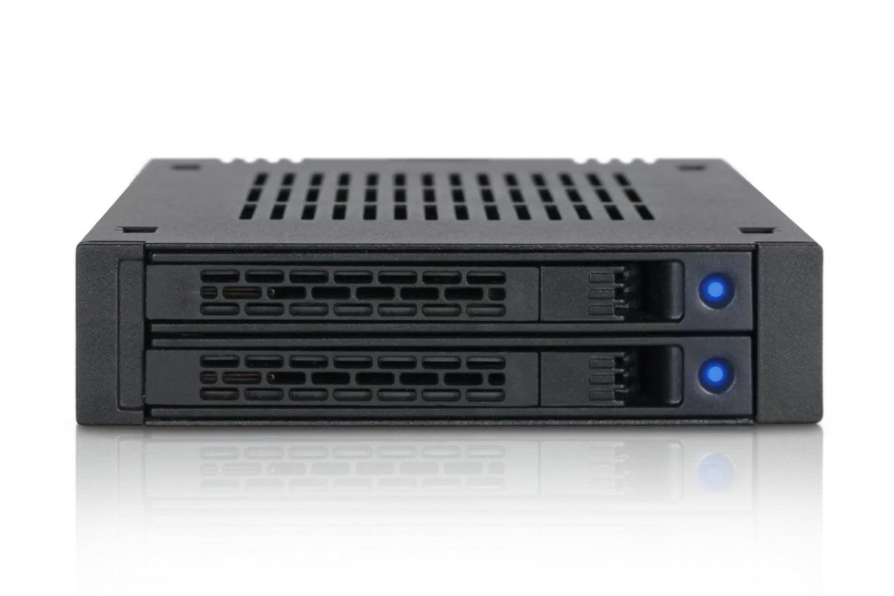 EAN 4713227445023 - Icy Dock MB742SP-B panel bahía disco duro Negro imagen 1