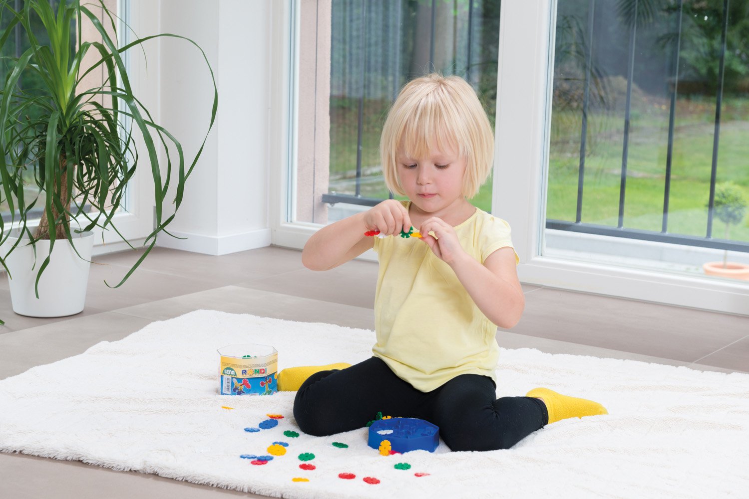 EAN 4006942359455 - Lena Rondi Building box assortment imagen 5