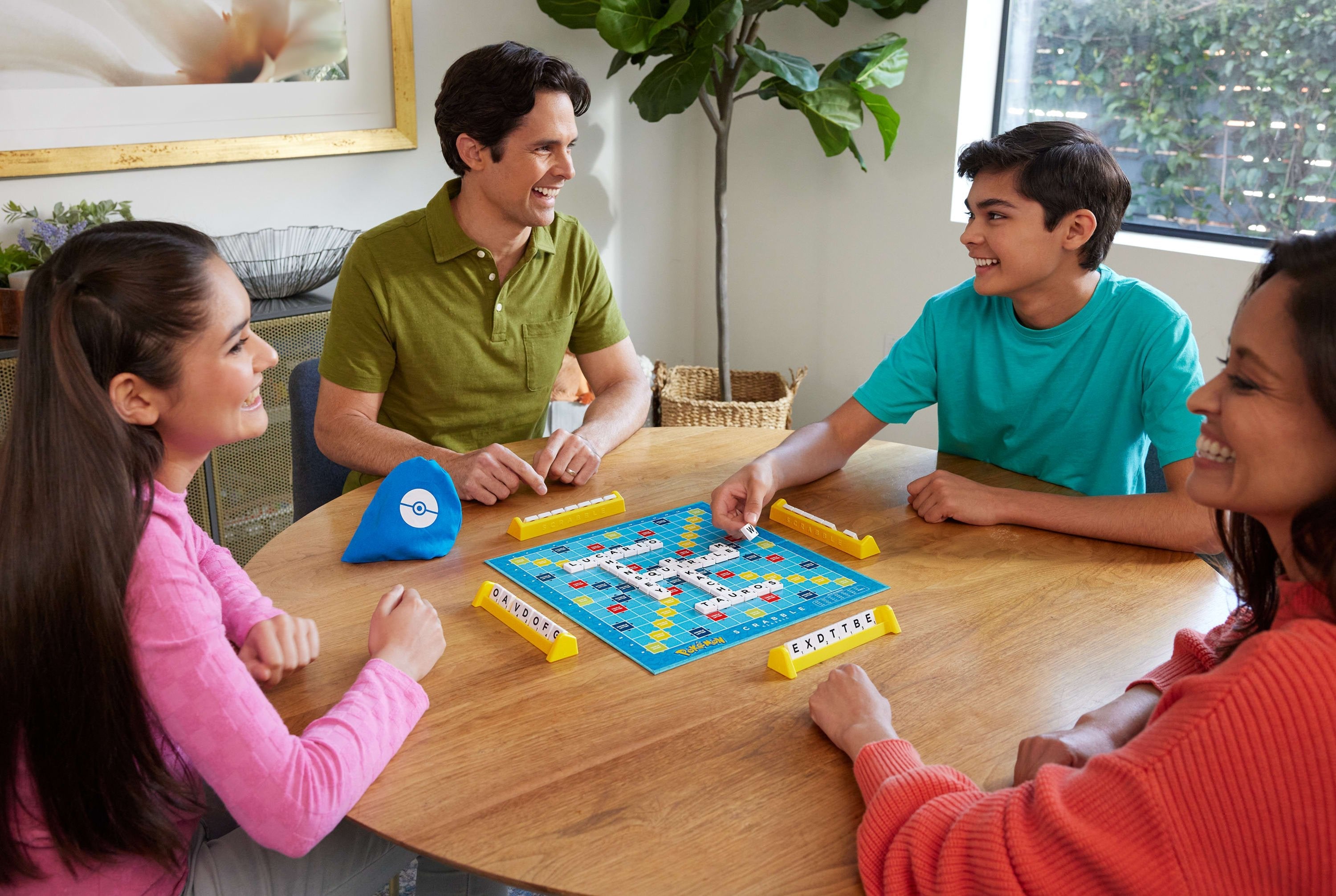 Mattel Games Scrabble Pokémon, Brett Juego Edición Alemana Hxt28