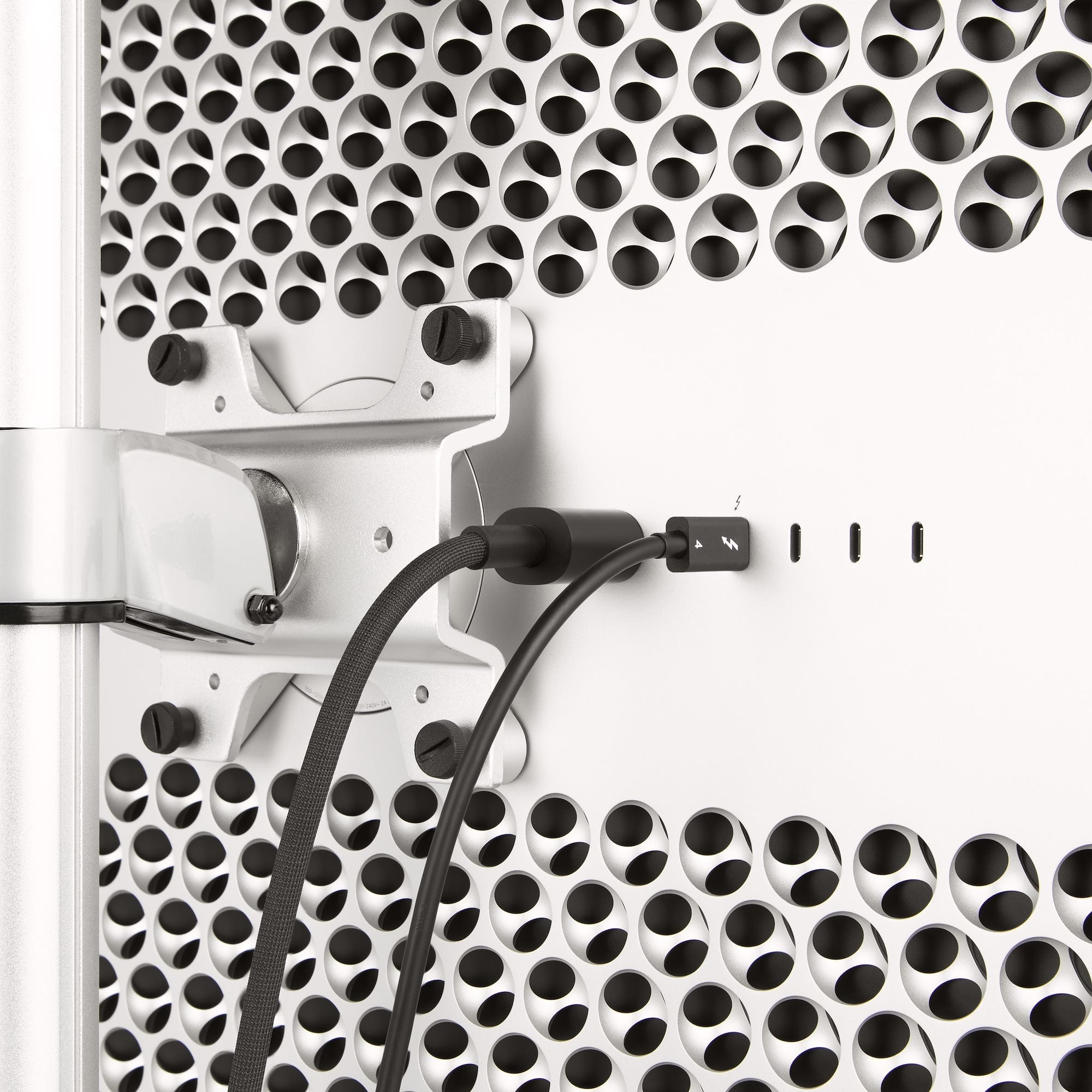 EAN 0065030897273 - StarTech.com TBLT4MM1M cable Thunderbolt 40 Gbit/s Negro imagen 6