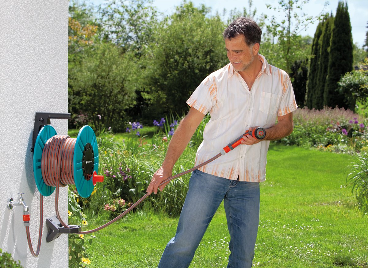 Gardena 2650-20 Carrete De Manguera De Jardín Carrete De Pared Manual Negro, Turquesa