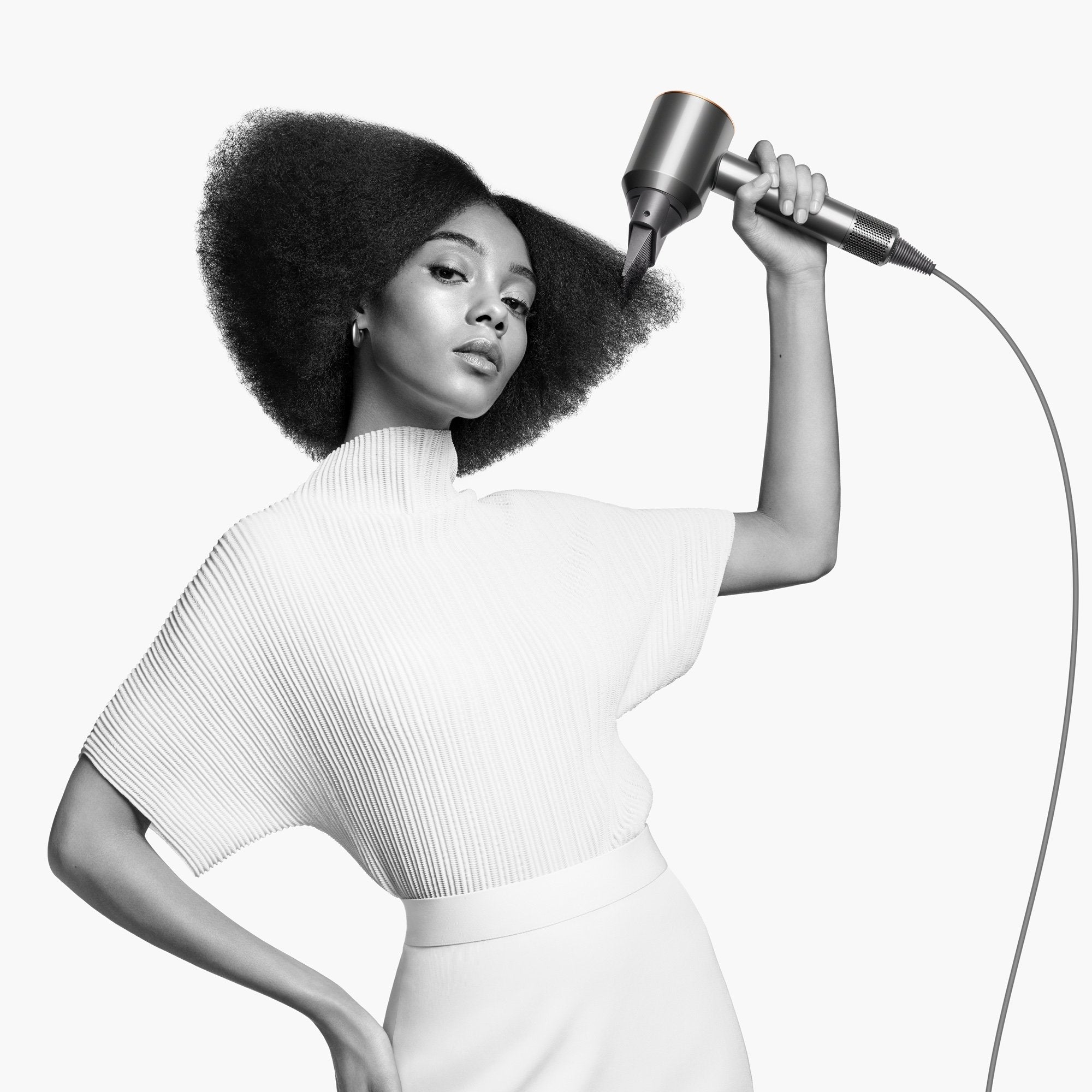 EAN 5025155063644 - Dyson Supersonic Bright secador 1600 W Cobre, Níquel imagen 18