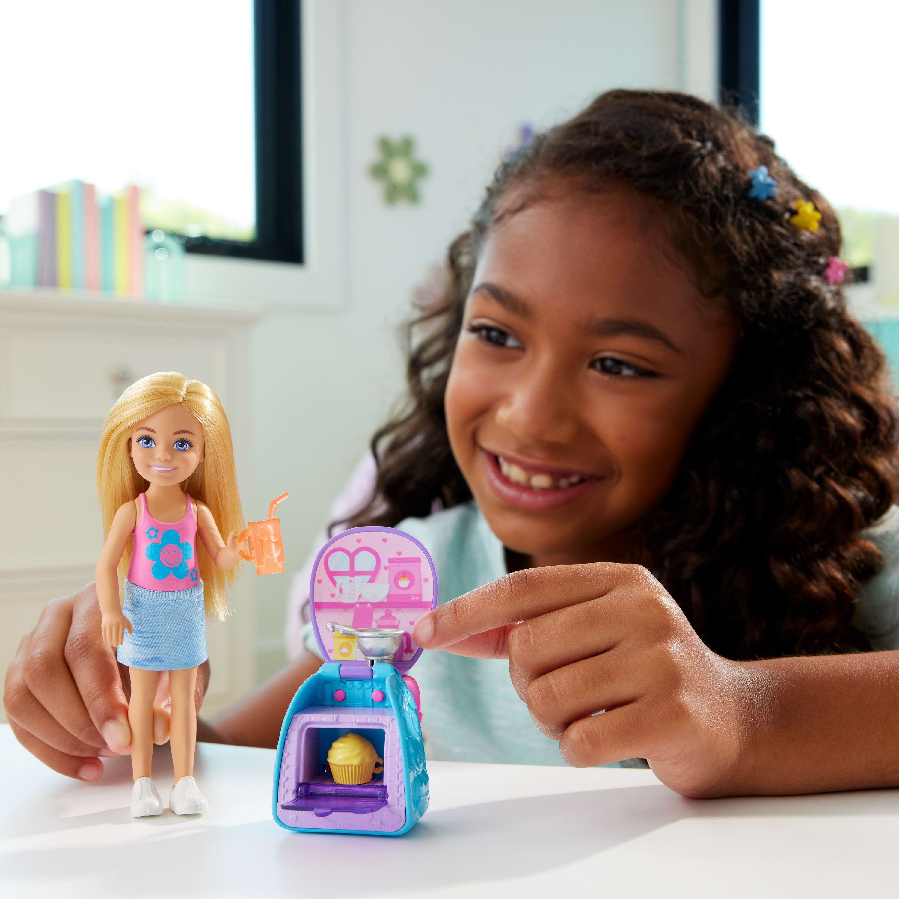 EAN 0194735258567 - Barbie Chelsea JBF46 muñeca imagen 3
