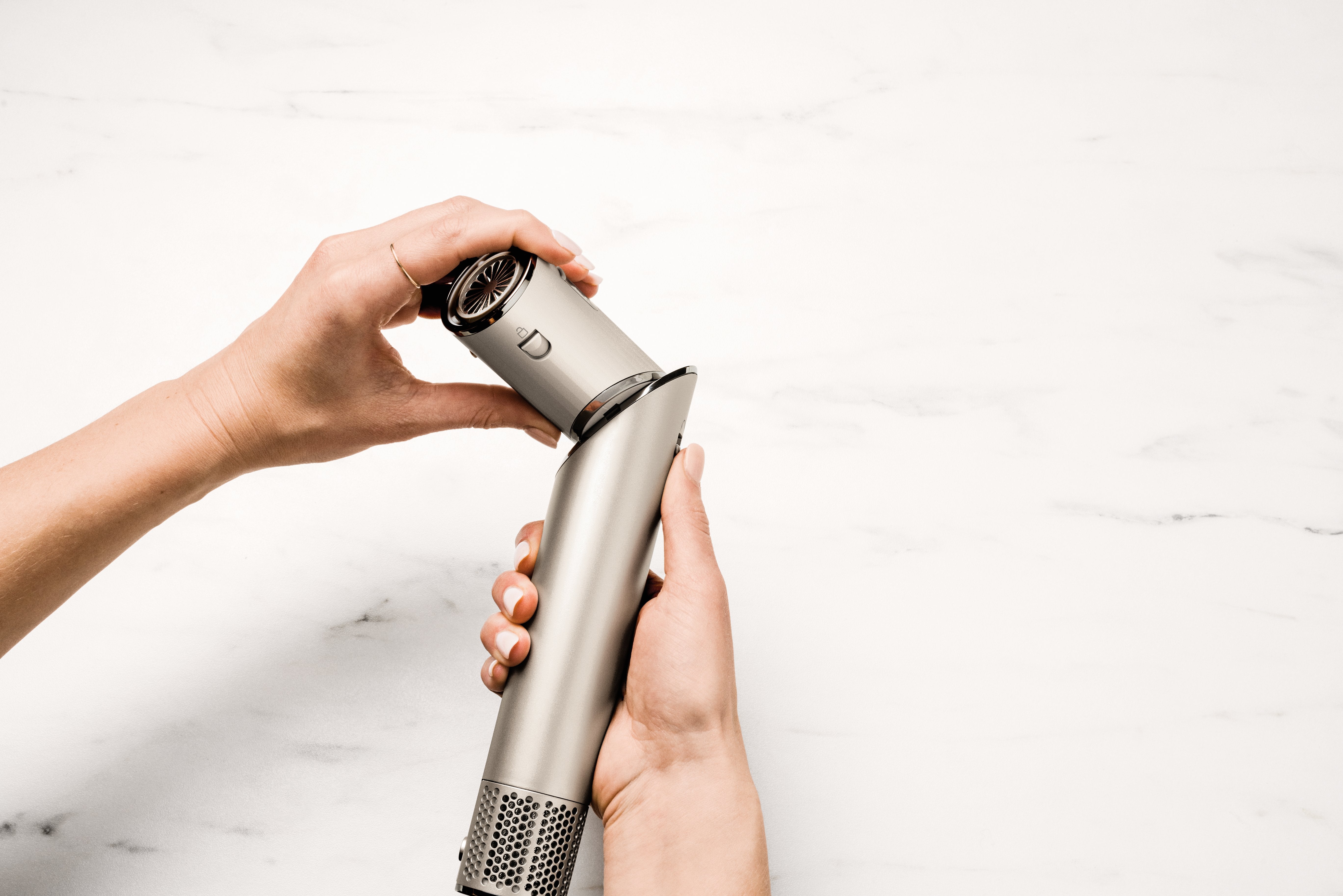 EAN 0622356270595 - Shark HD424SLEU Utensilio de peinado Herramienta de peinado con múltiples accesorios Caliente Champán 140 imagen 64