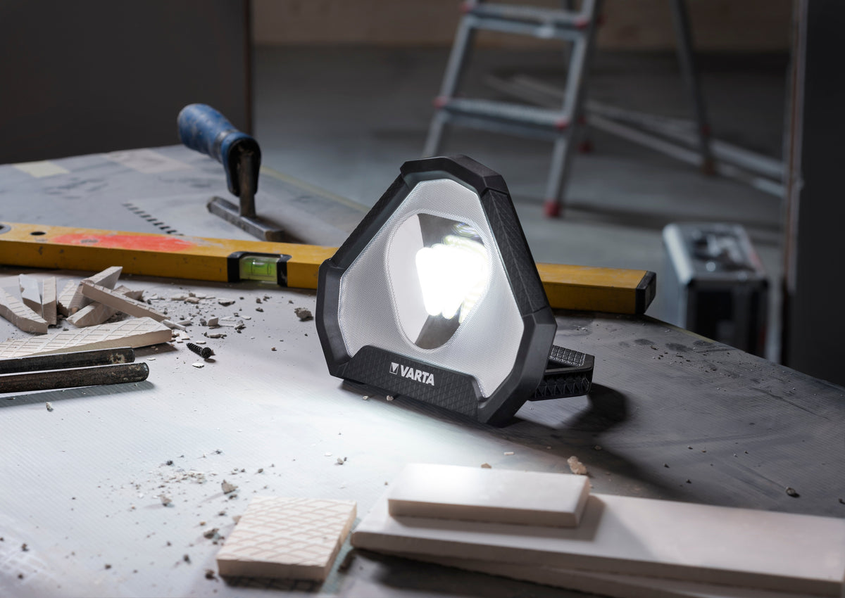 EAN 4008496996100 - Varta Work Flex Negro, Blanco LED imagen 6
