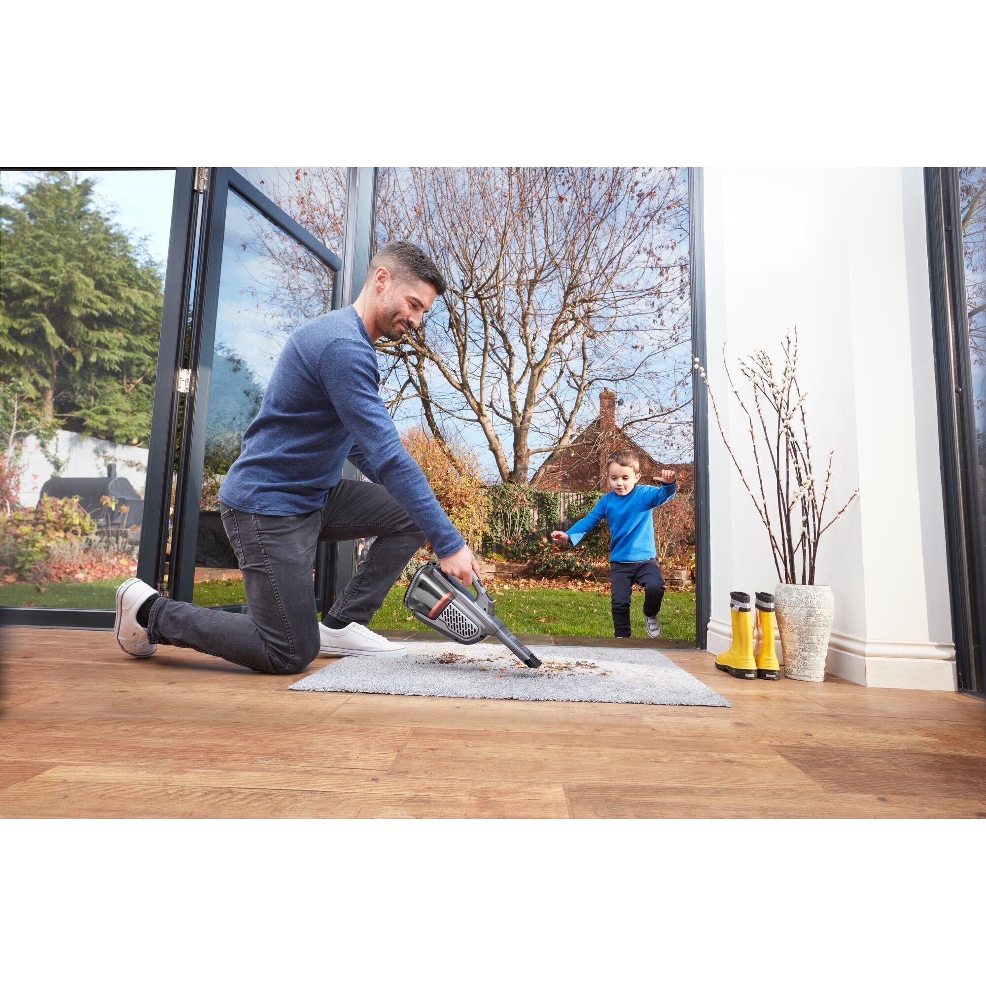 EAN 5035048712764 - Black & Decker BHHV520JF-QW aspiradora de mano Negro, Plata, Titanio Sin bolsa imagen 11