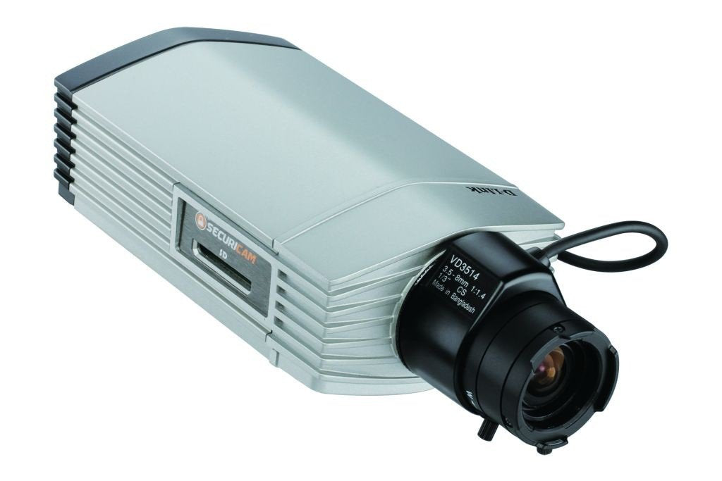 D-Link Dcs-3112 Ip Camera 1.3 Megapixel Cmos Hd Day &Amp Night Network, Poe, H.264, 3gpp -1.3megapixel Cmos Progressive Sensor - Re