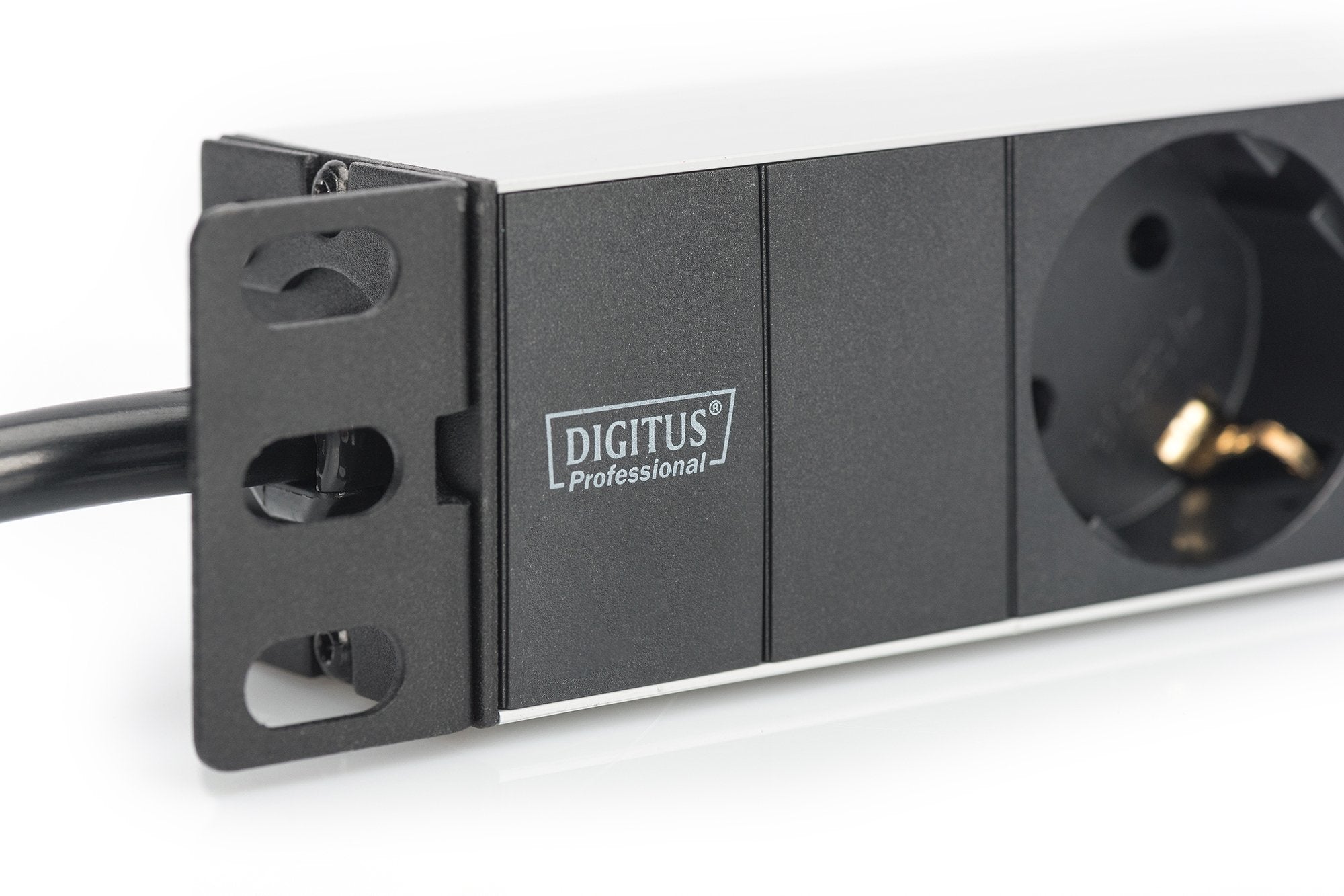 EAN 4016032280712 - Digitus DN-95411 base múltiple 3 salidas AC Negro imagen 5