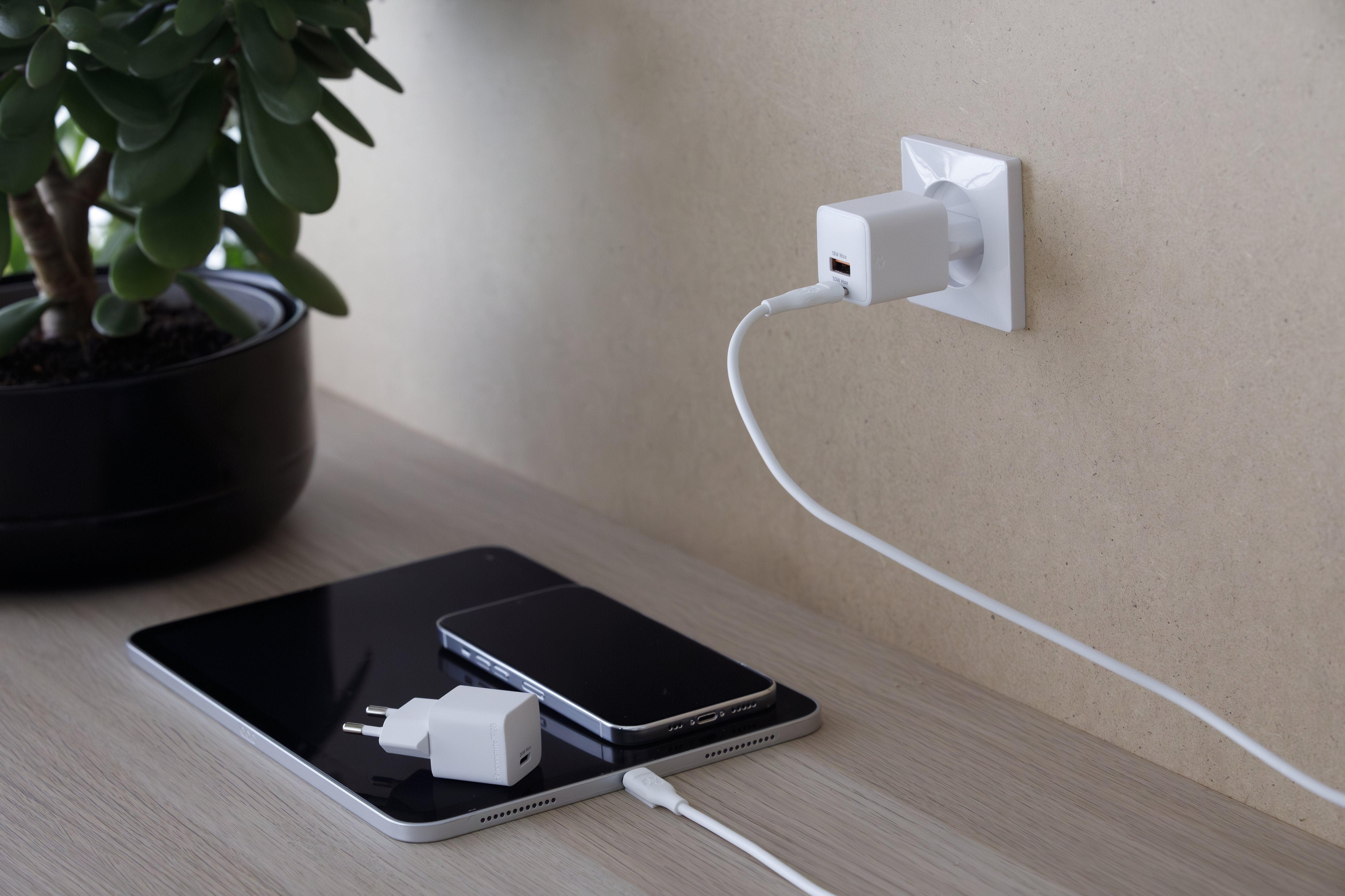 Dbramante1928 Re-Charge Adaptador De Corriente 20 Vatios Pd (24 Pin Usb-C) Blanco Europa