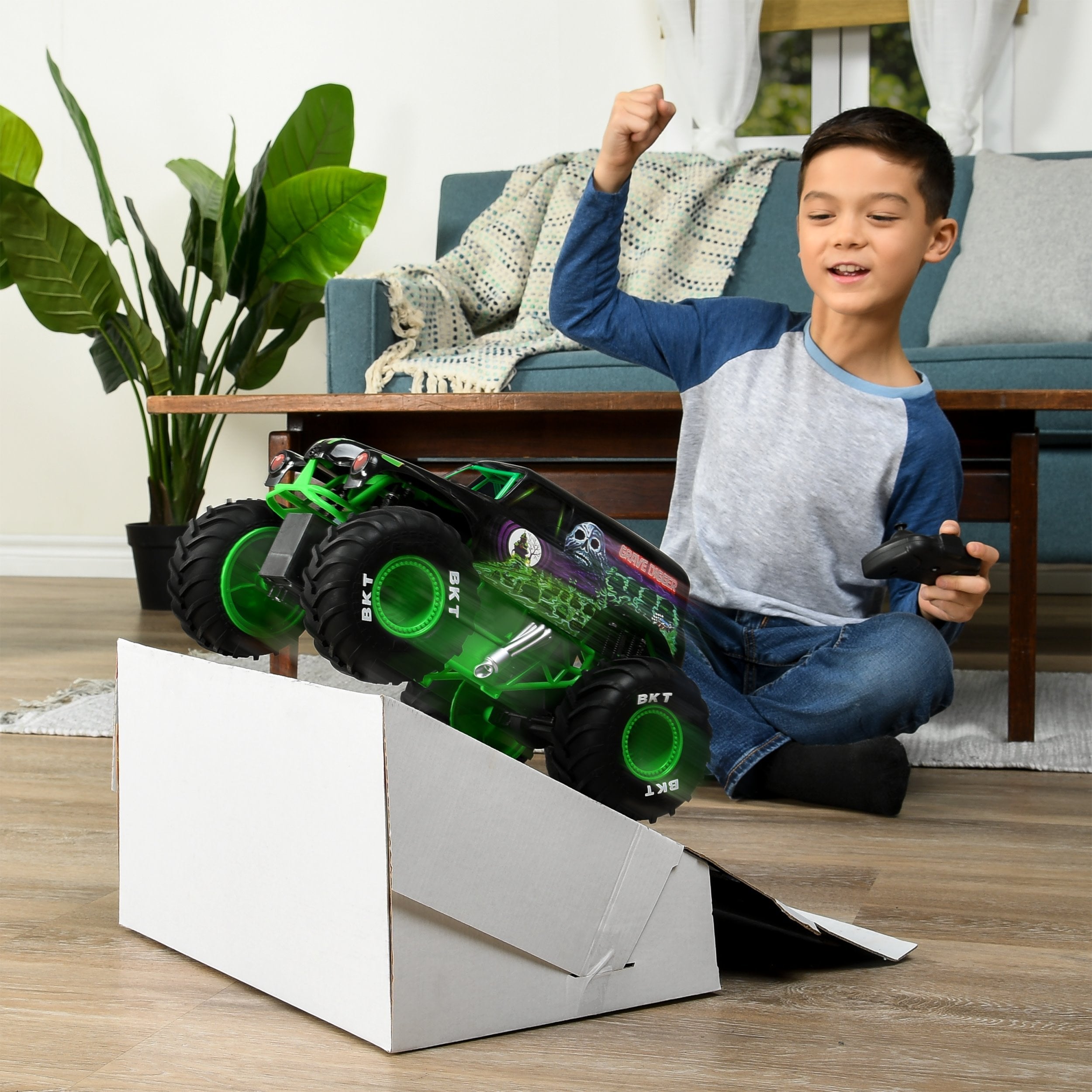 Monster Jam 1:15 Rc Monster Truck Grave Digger, 6068258