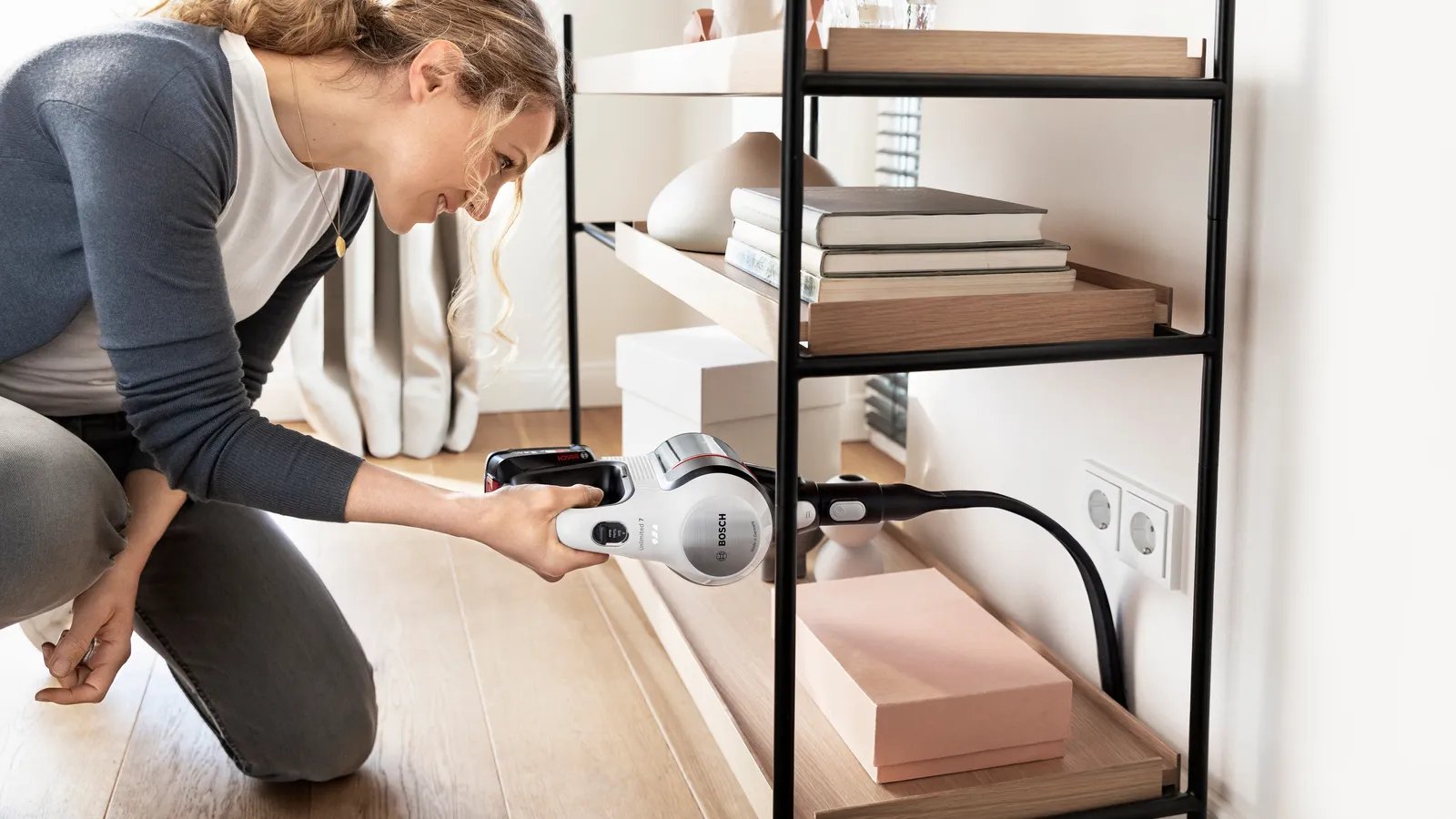 EAN 4242005366903 - Bosch BSS715CARP aspiradora de pie y escoba eléctrica Aspiradora escoba 2 en 1 Batería Secar Sin bolsa 0, imagen 15