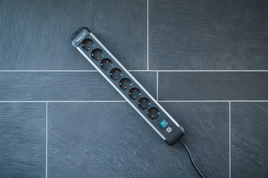 Brennenstuhl Premium-Alu-Line Regleta 8 Tomas 3m H05vv-F 3g1,5