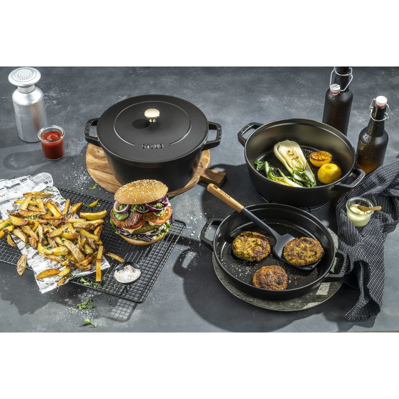EAN 3272340054365 - Staub La Cocotte 4,2 L Alrededor hierro fundido Cazuela para hornear imagen 9