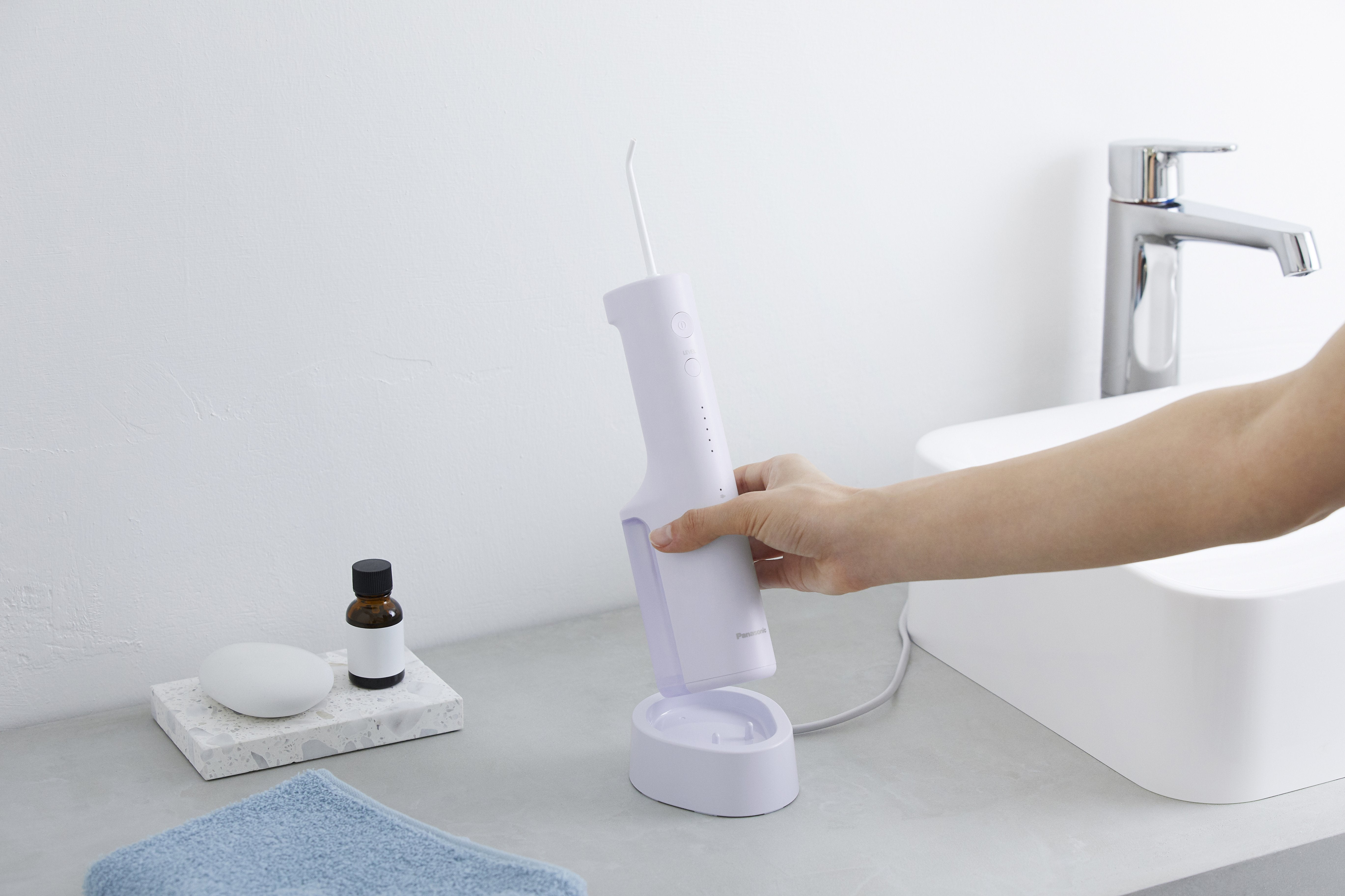 EAN 5025232962730 - Panasonic EW-DJ26 irrigador oral 0,2 L imagen 7