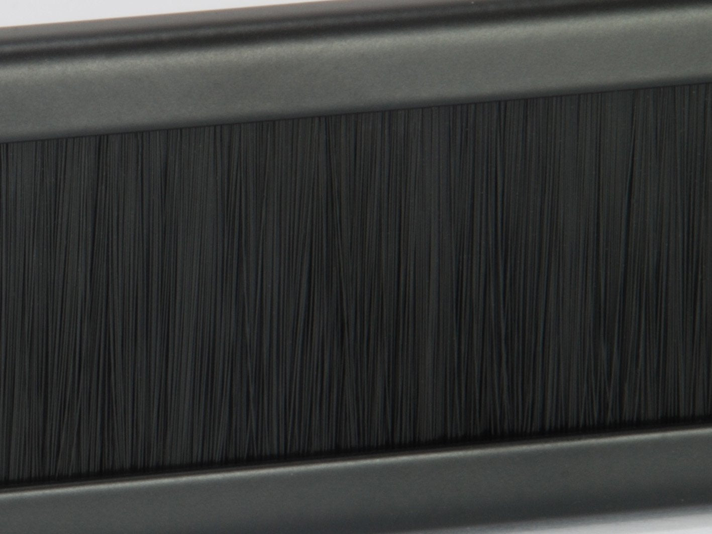 EAN 4015867206942 - Equip 327413 accesorio de bastidor Panel pasacables con cepillo imagen 4