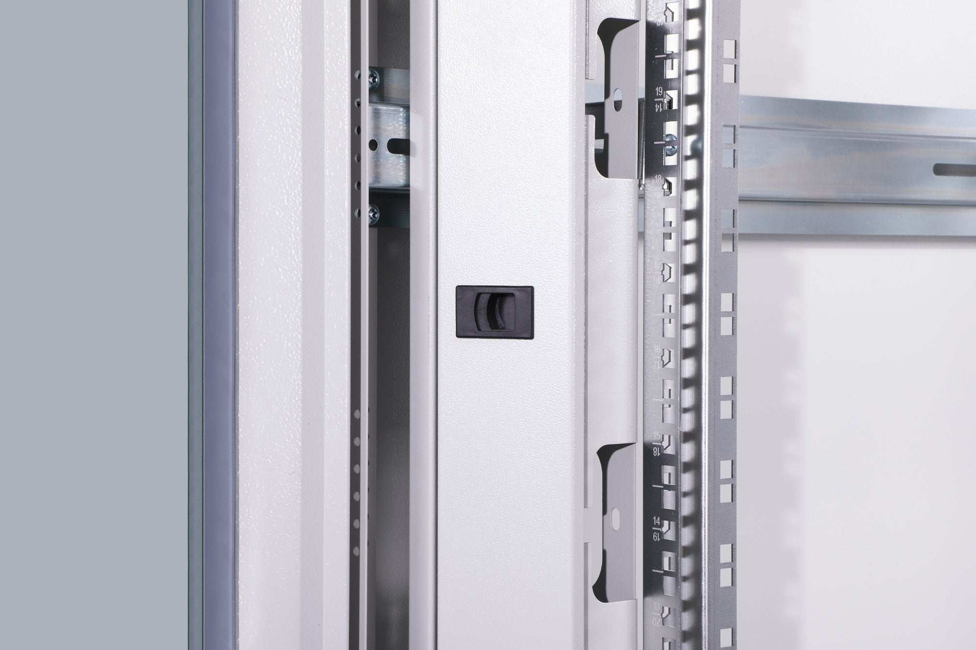 EAN 4016032331162 - Digitus DN-19 32U-8/8-1 armario rack Rack o bastidor independiente Gris imagen 9