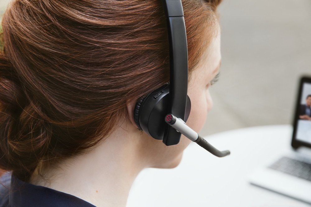 Auricular Inalámbrico Logitech H820e Con Micrófono Usb Radiofrecuencia Negro