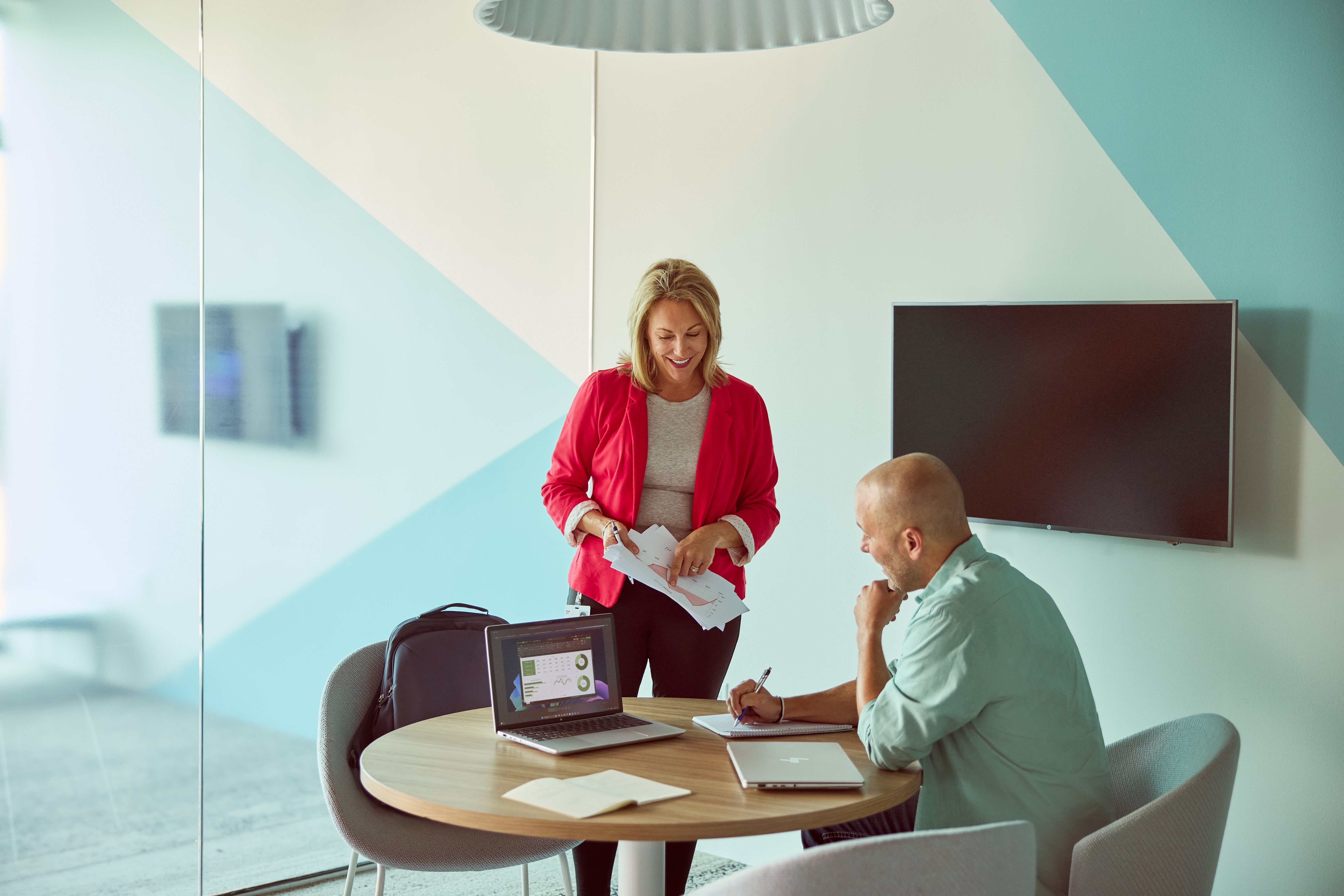 Portátil Hp Eb X G1a 14" Rai7p360 32gb 1tb 14in W11p