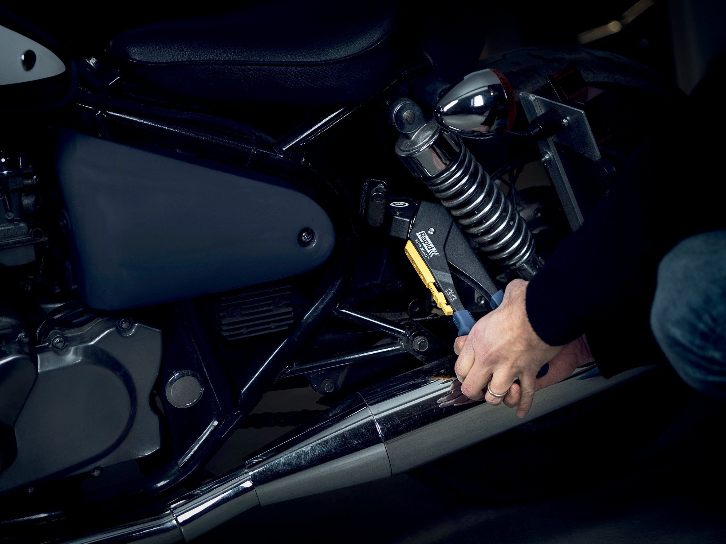 Rapid Rp60 Multi Remachadora Con Cabezal Giratorio Y Boquilla Múltiple Para Remaches De Aluminio De 3.2, 4.0, 4.8mm (5001720)