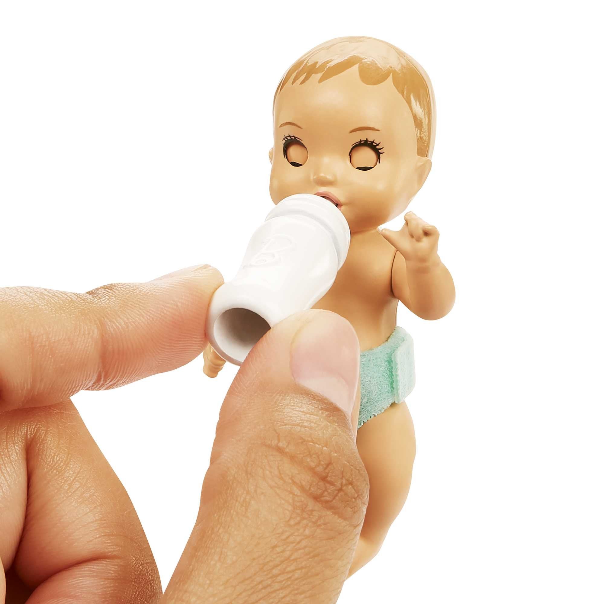 EAN 0194735098262 - Barbie Skipper Babysitters Inc. HJY33 muñeca imagen 3