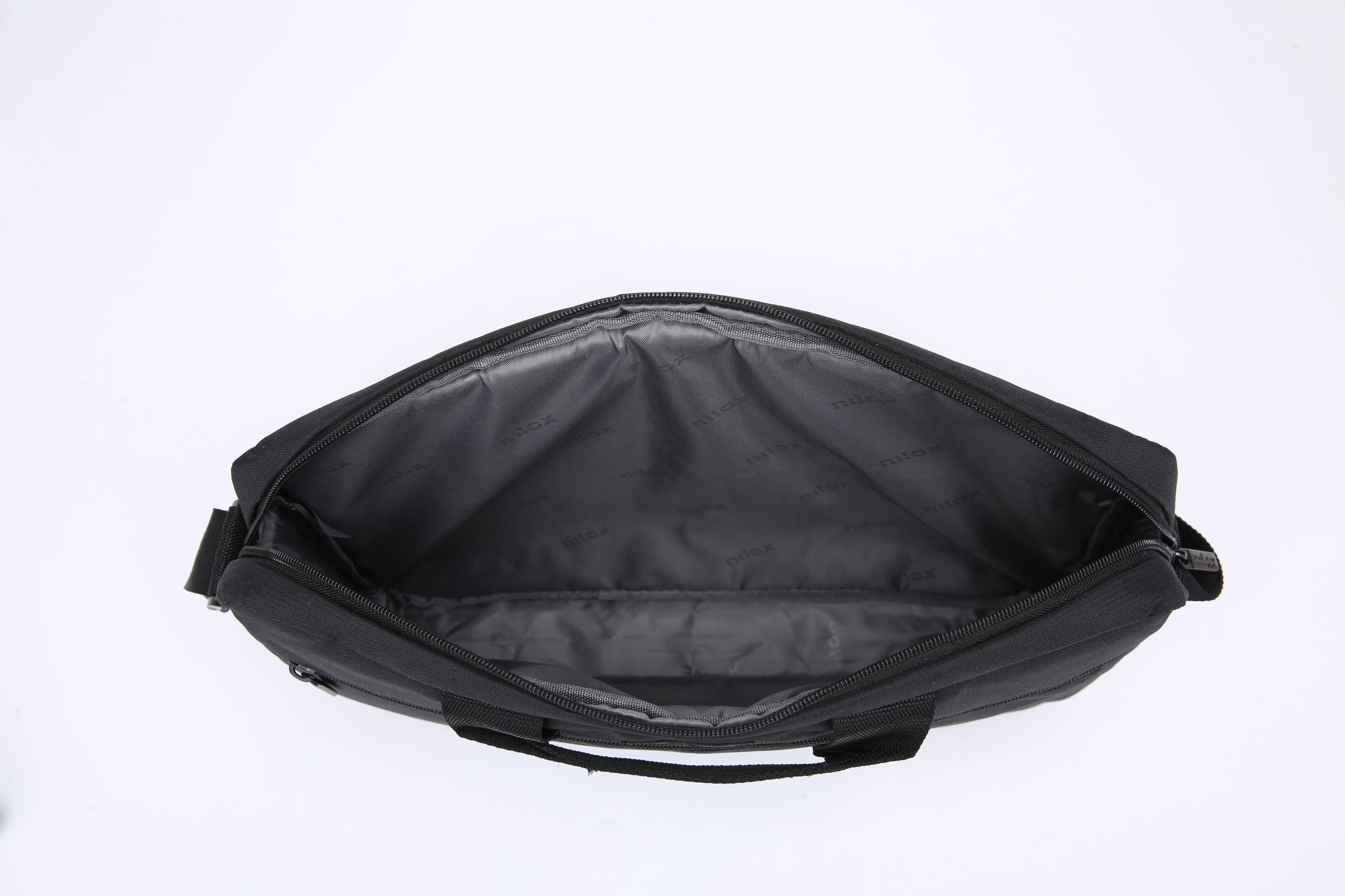 Maletin Para Portatil Nilox 15.6" Basic Con Bolsillo