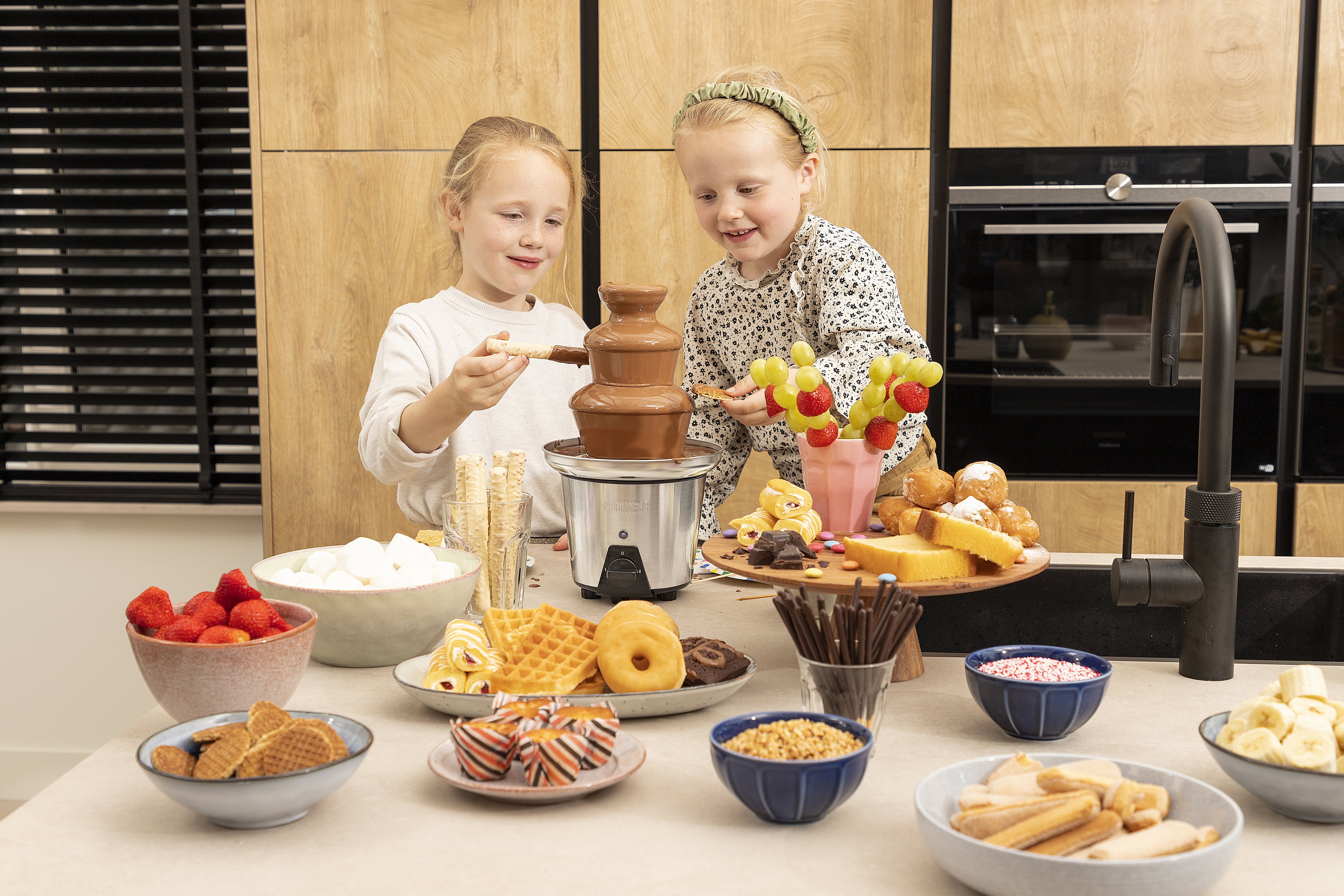 EAN 8713016095992 - Princess 292998 chocolateras Acero inoxidable 90 W 600 g imagen 12